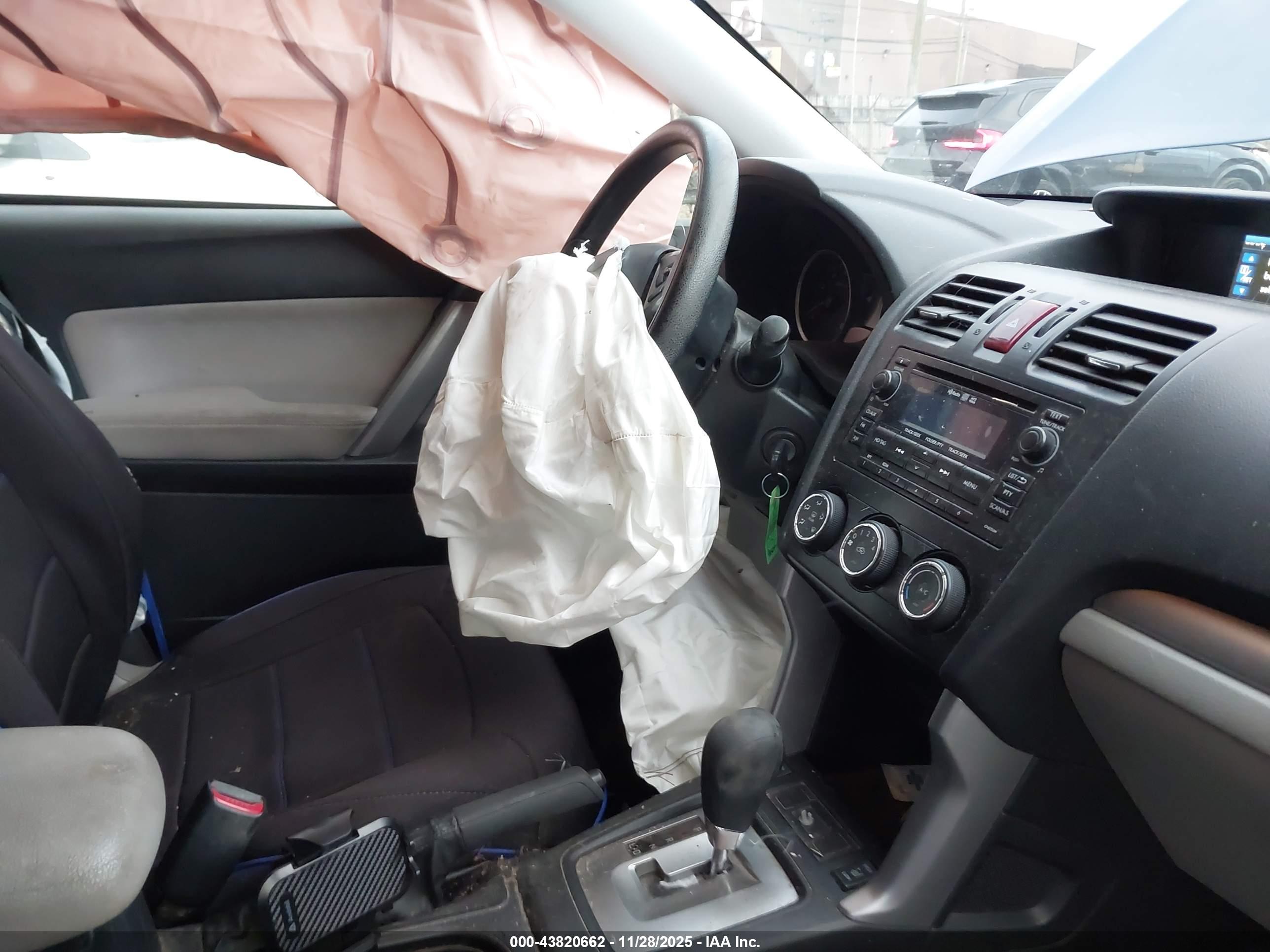 SUBARU FORESTER image 5