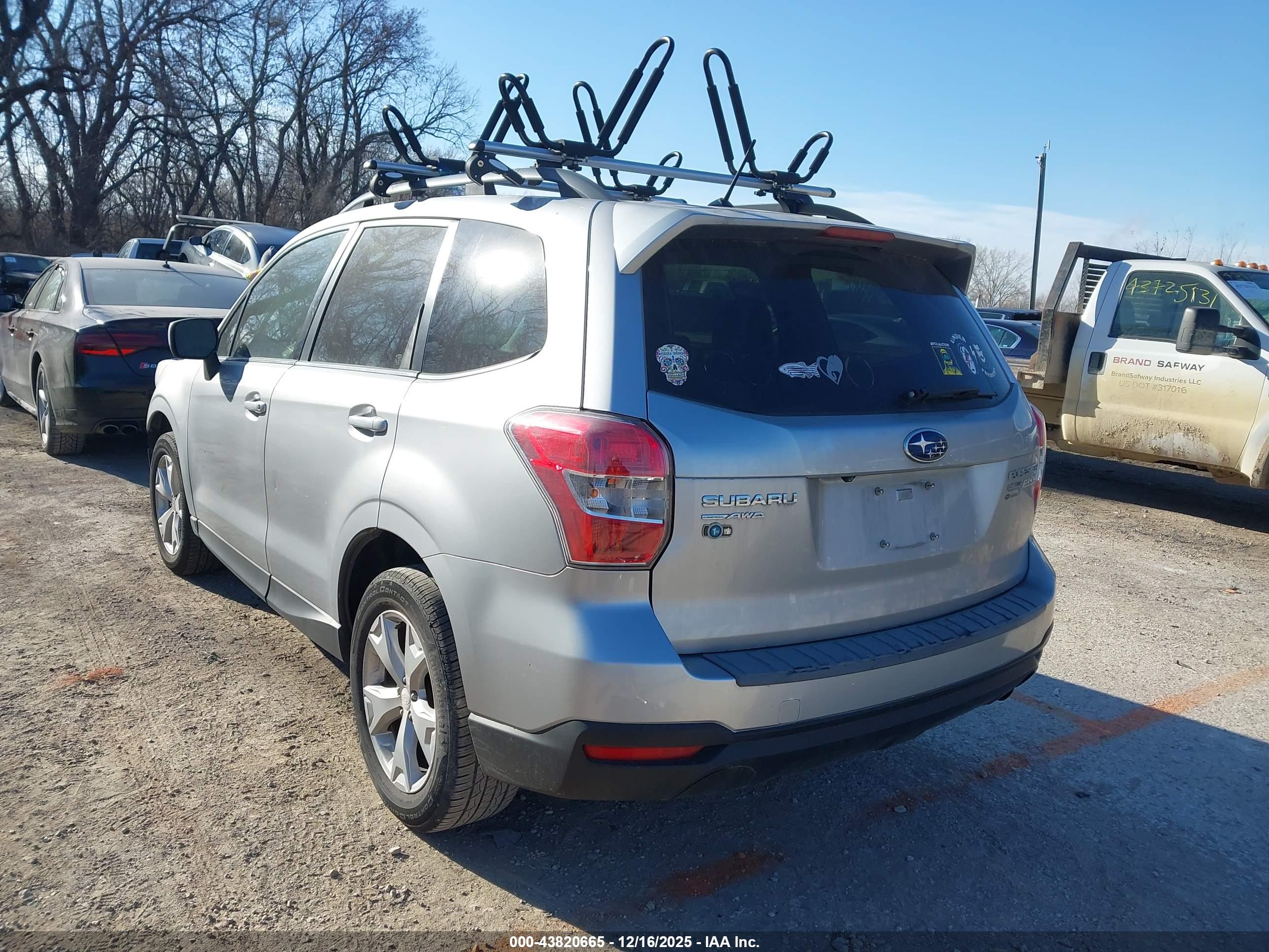 SUBARU FORESTER image 3
