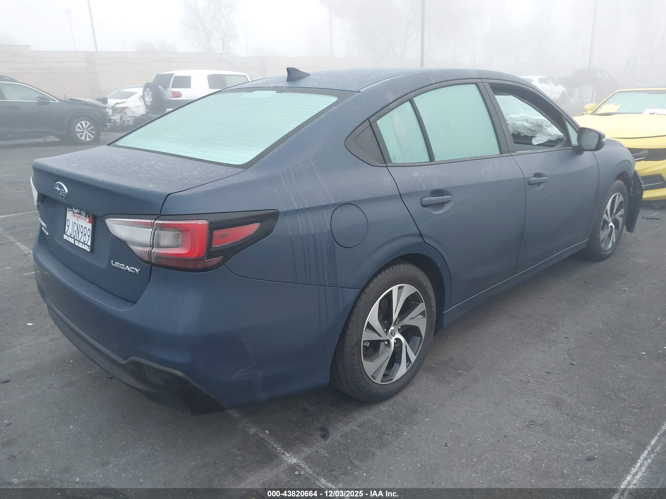 SUBARU LEGACY image 4