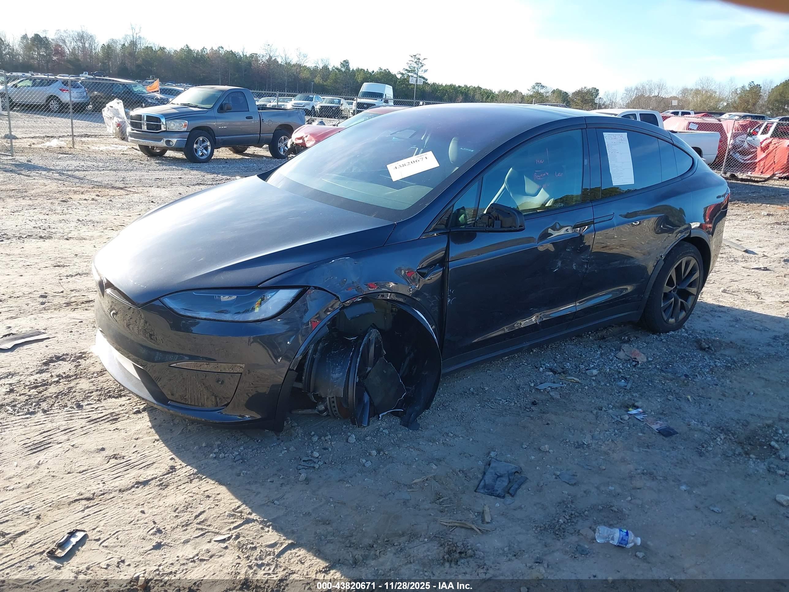 TESLA MODEL image 2