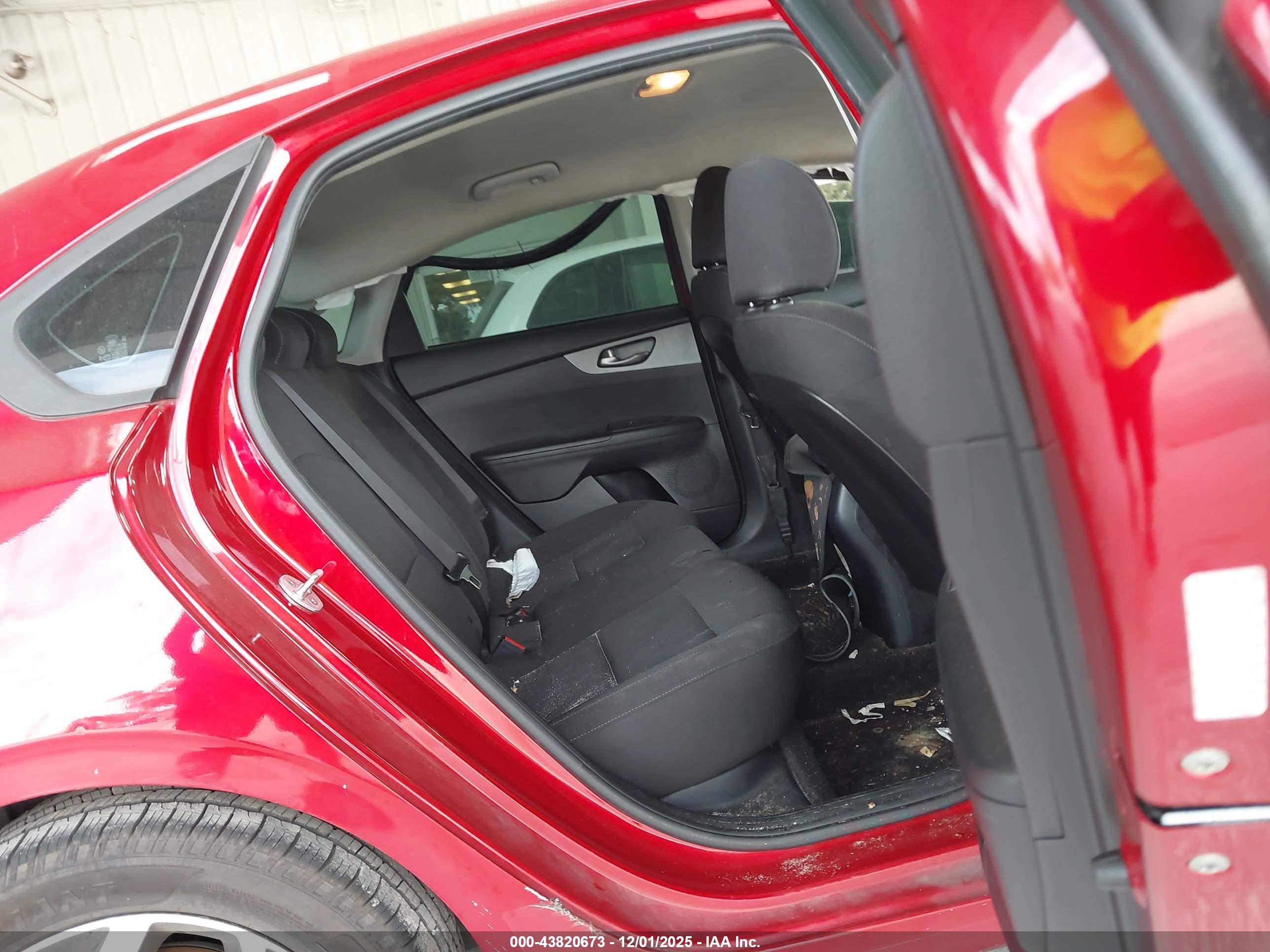 KIA FORTE image 8