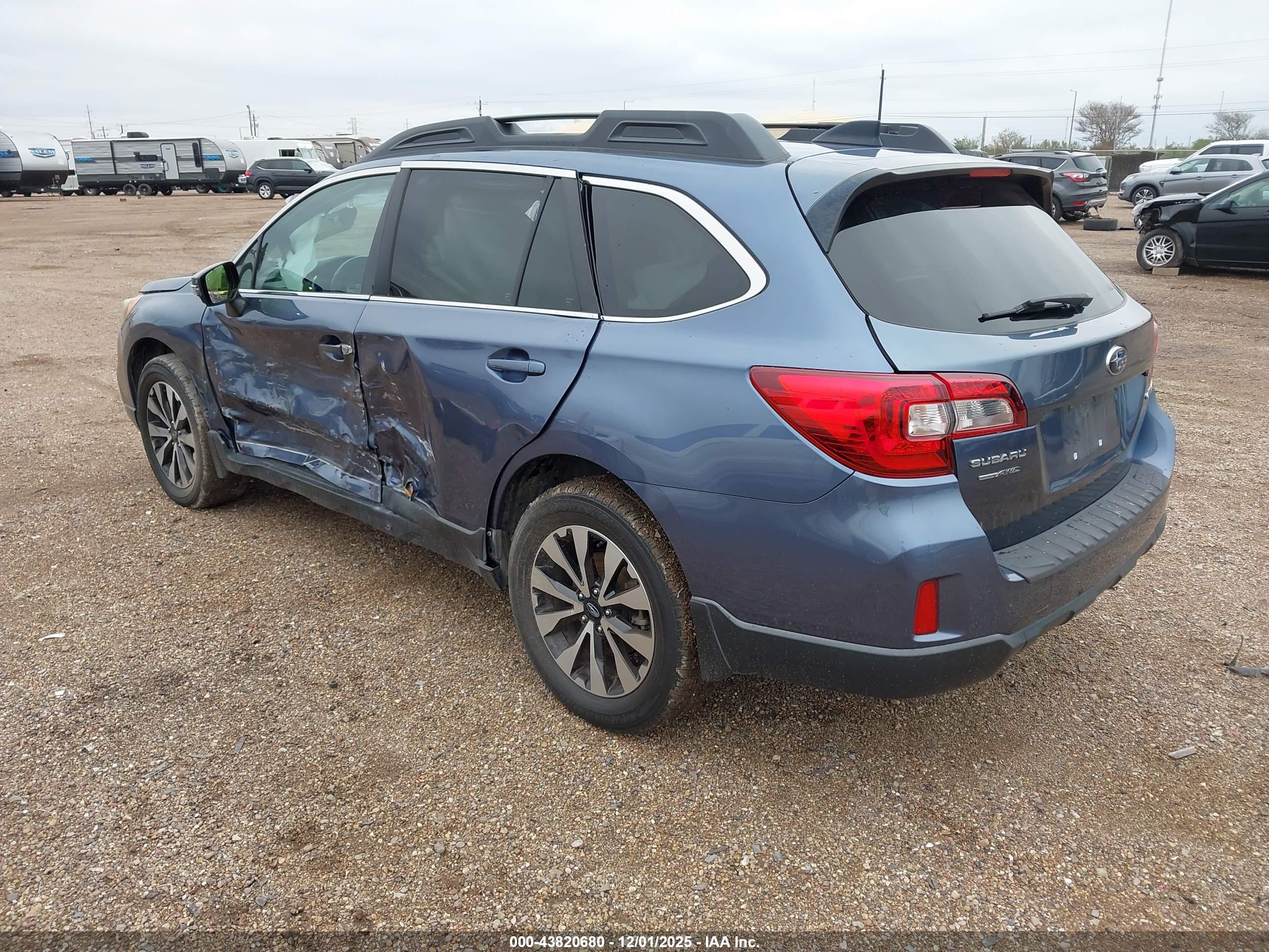 SUBARU OUTBACK image 3