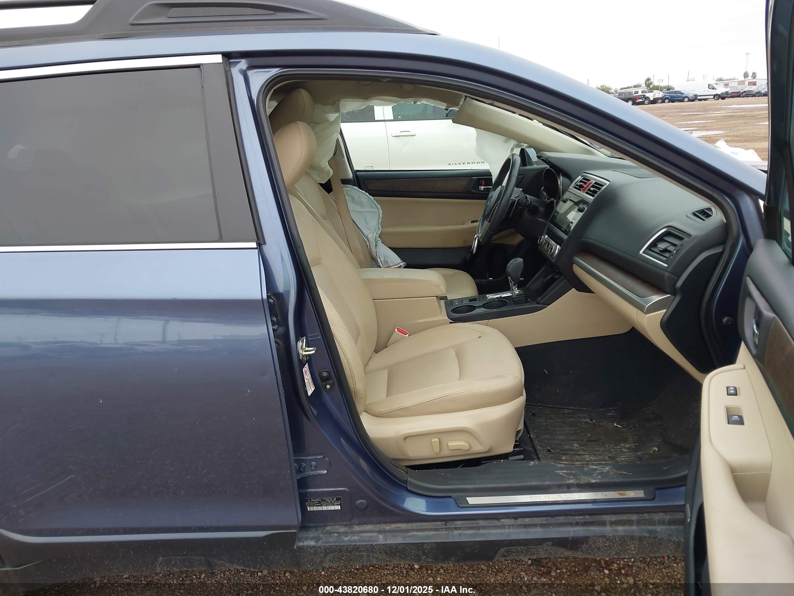 SUBARU OUTBACK image 5