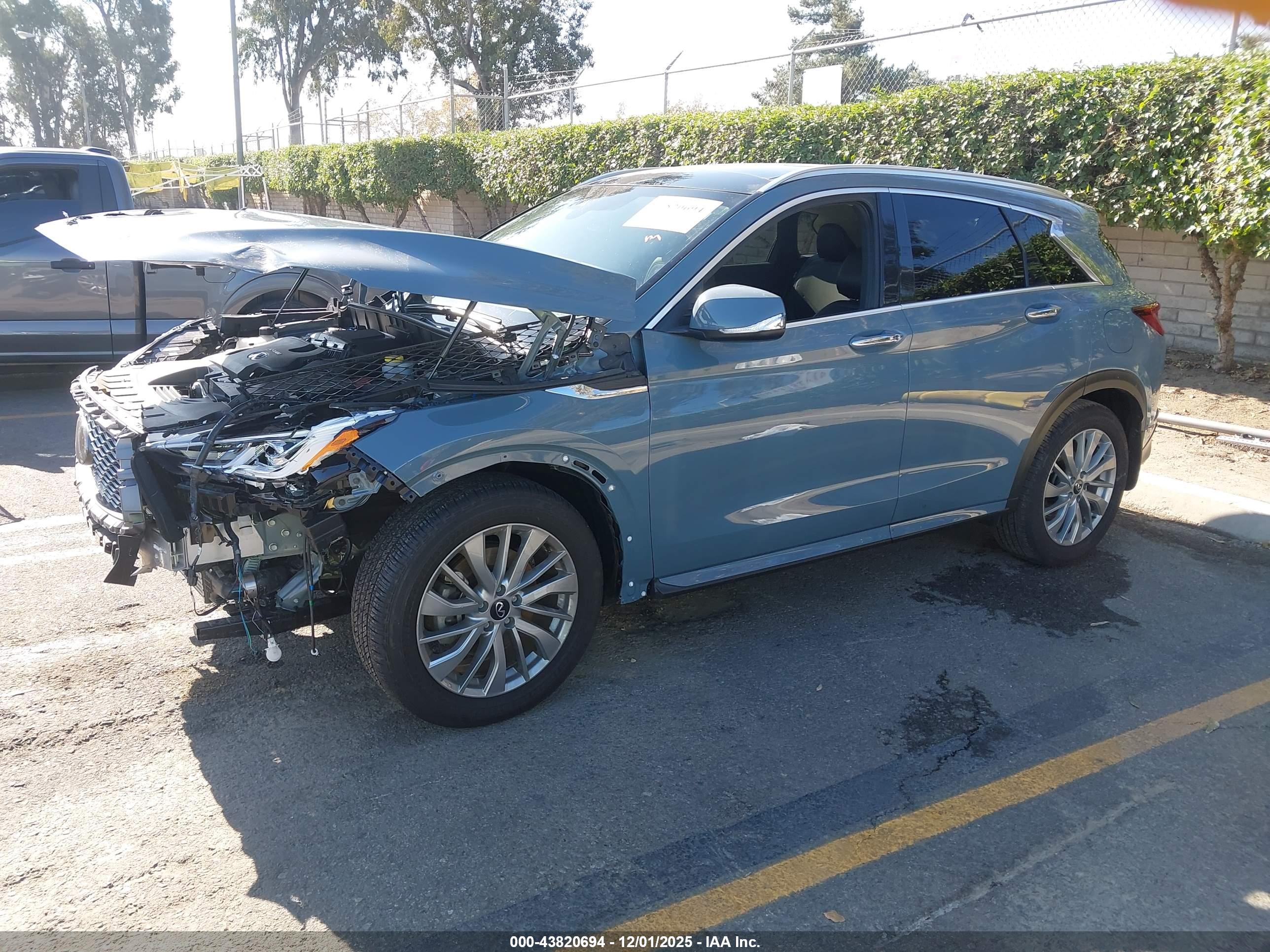 INFINITI QX50 image 2