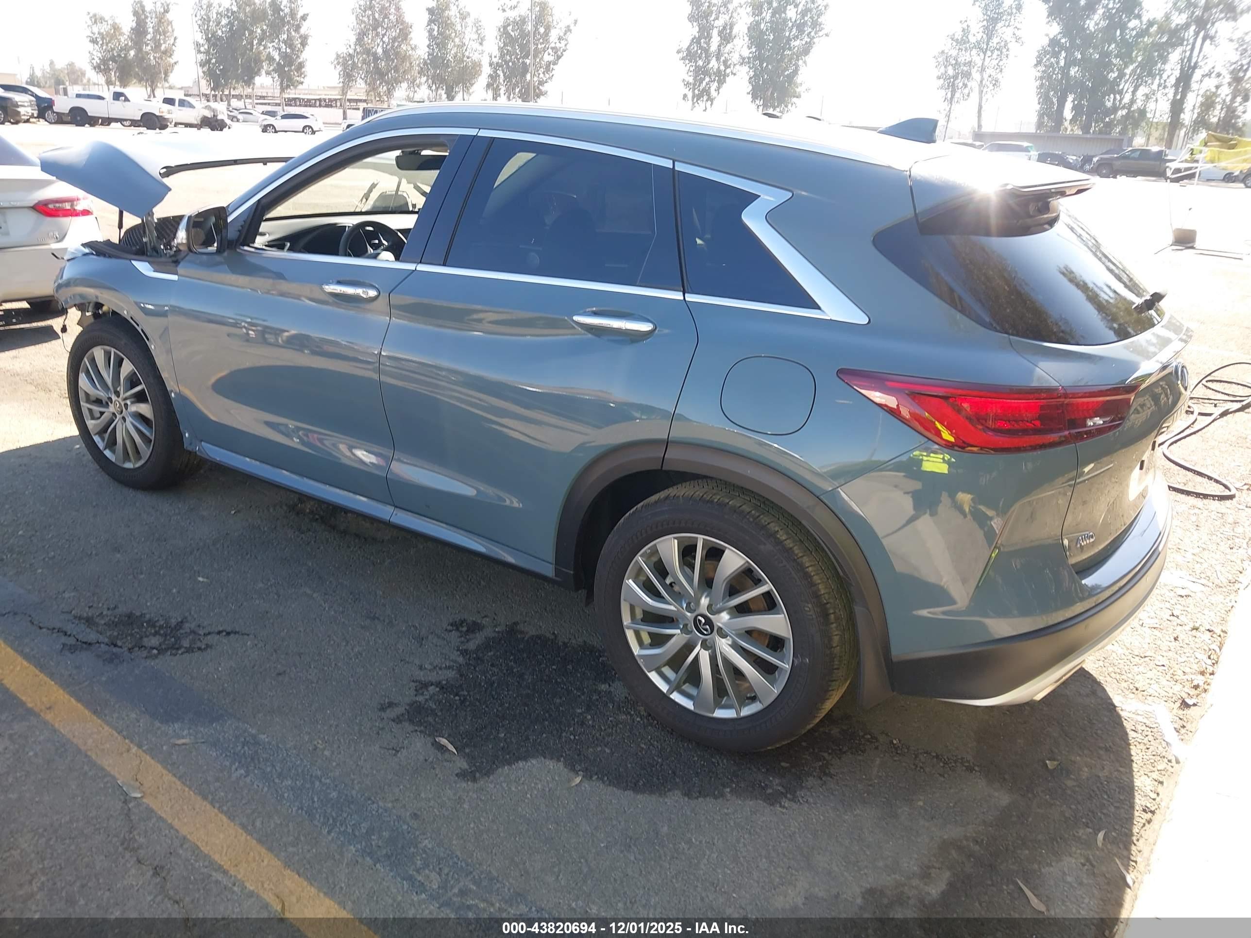 INFINITI QX50 image 3