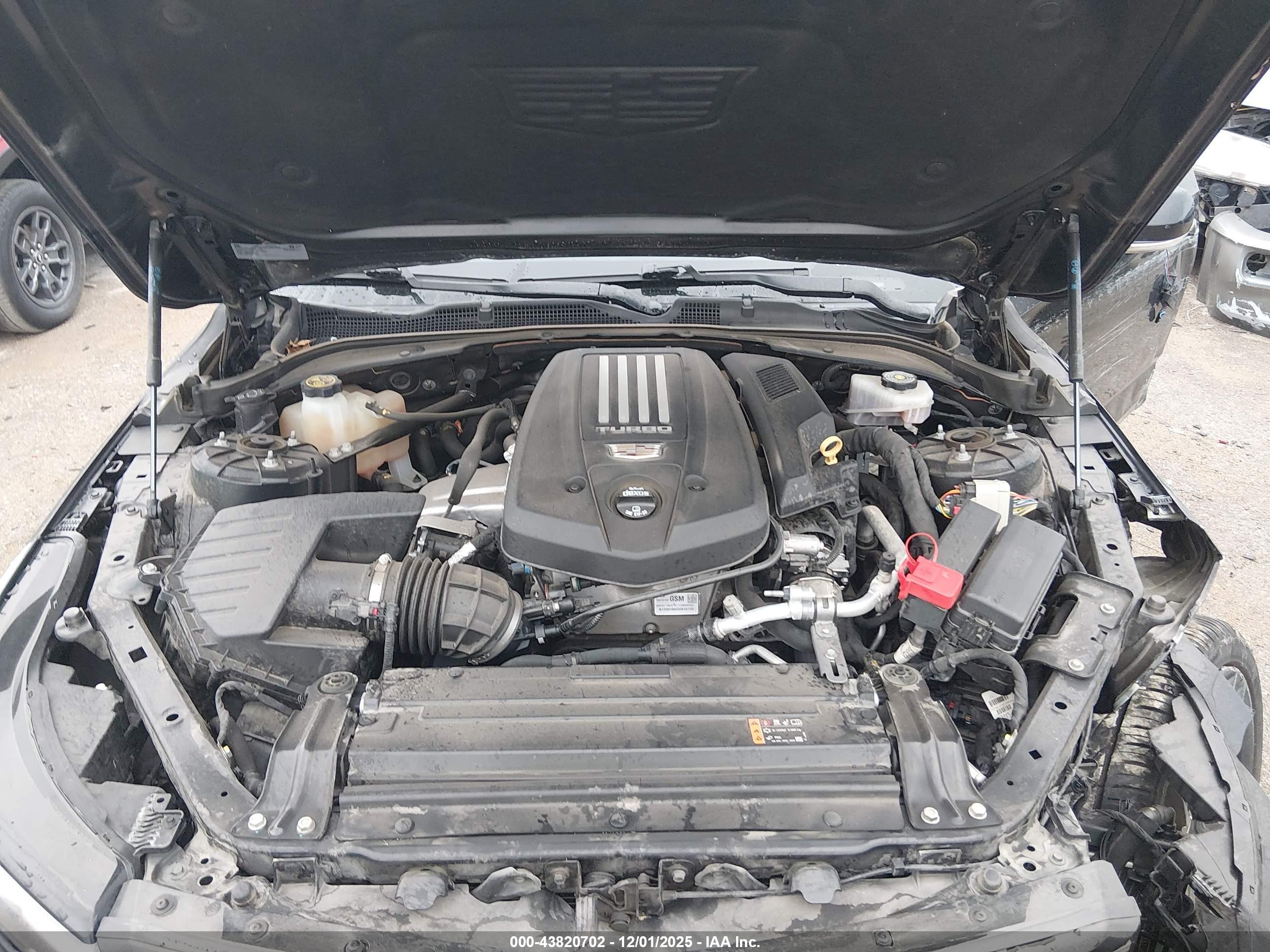 CADILLAC CT4 image 10