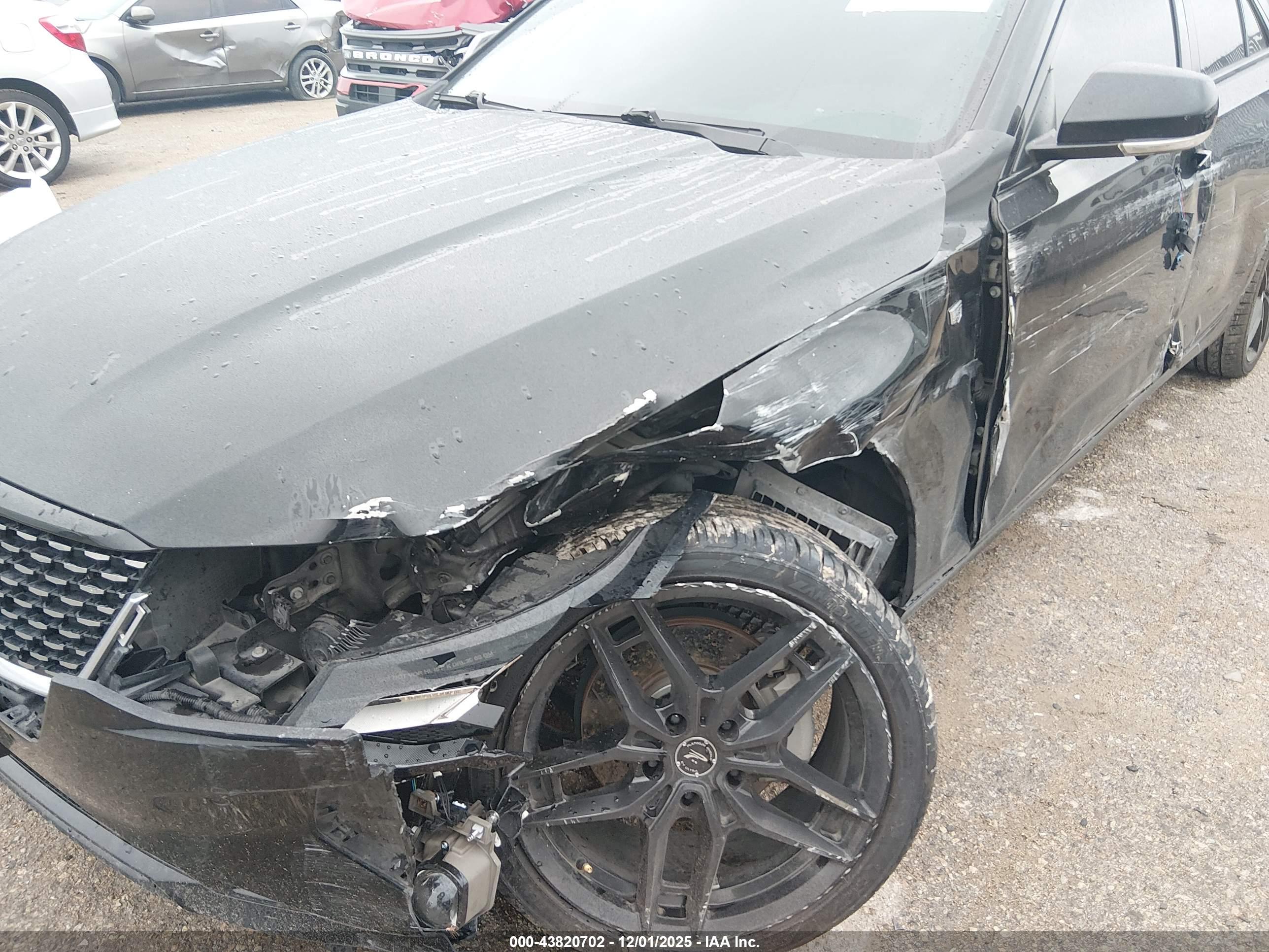 CADILLAC CT4 image 6