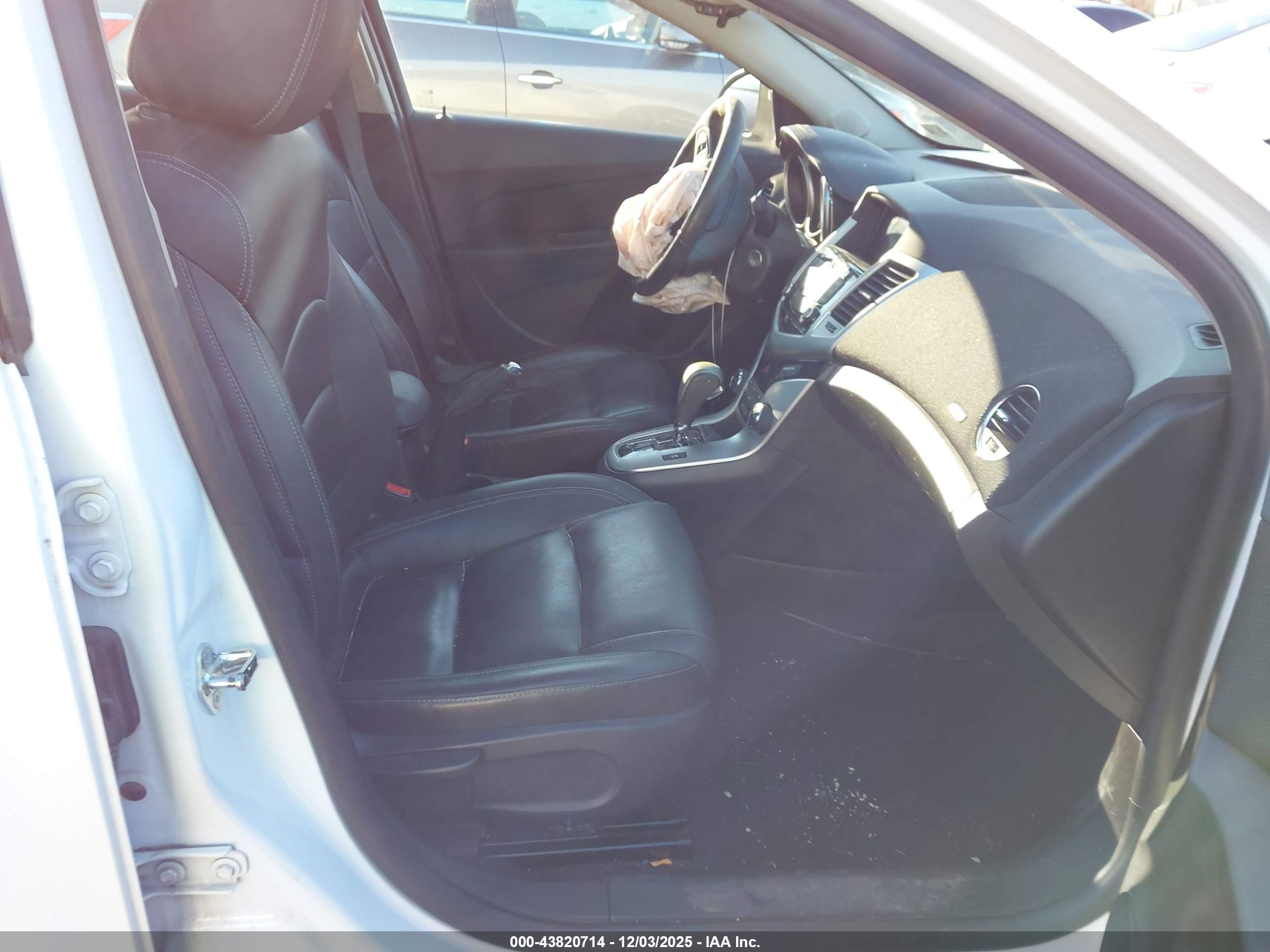 CHEVROLET CRUZE image 5