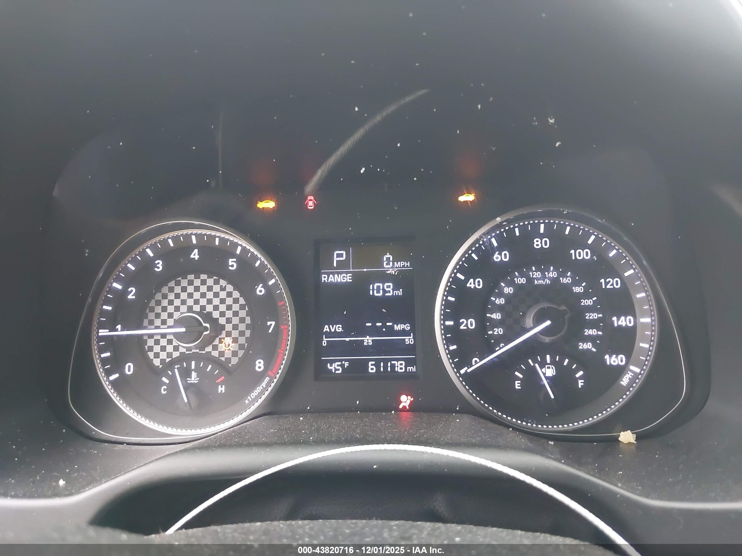 HYUNDAI ELANTRA image 7