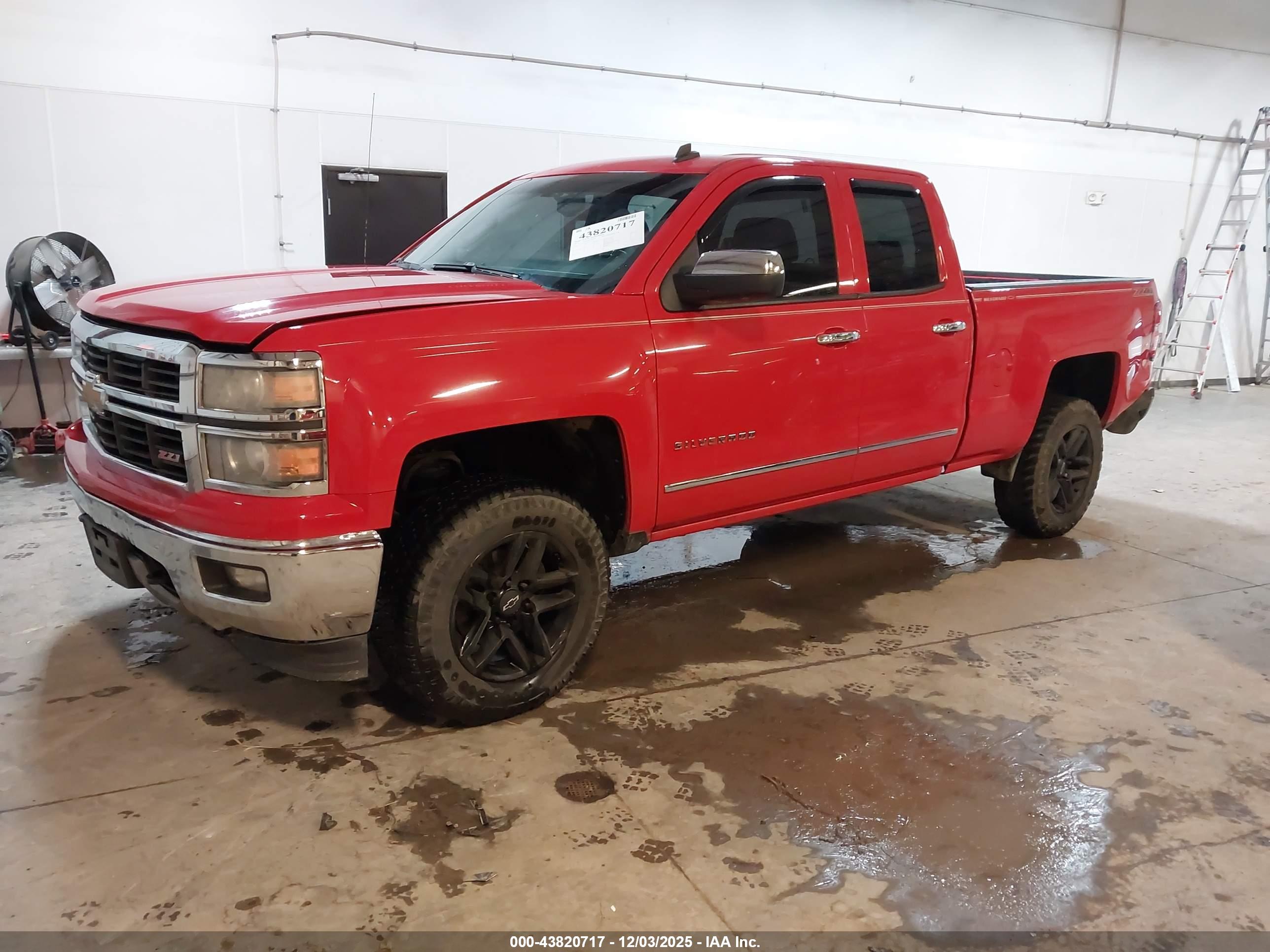 CHEVROLET SILVERADO image 2