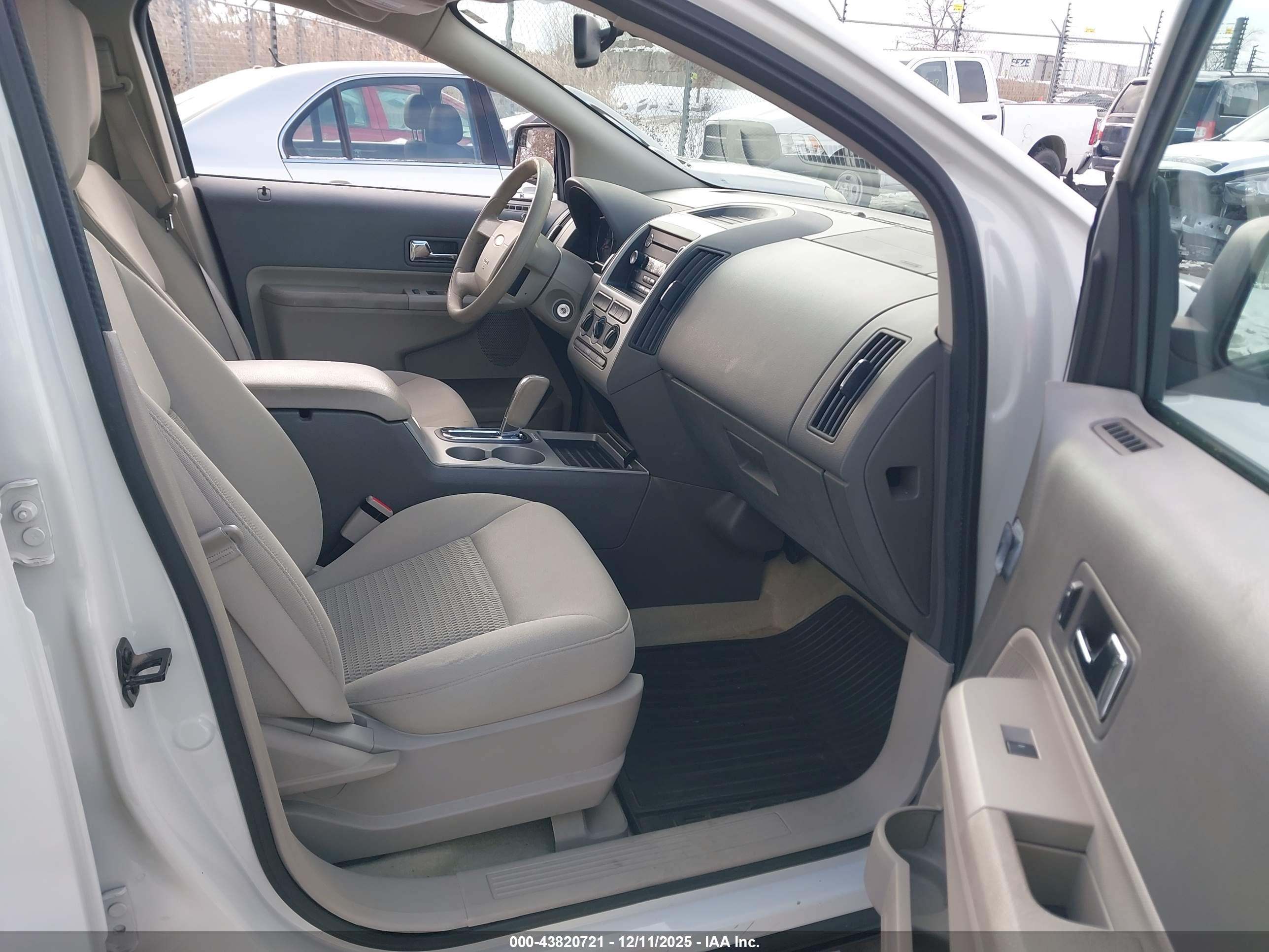 FORD EDGE image 5