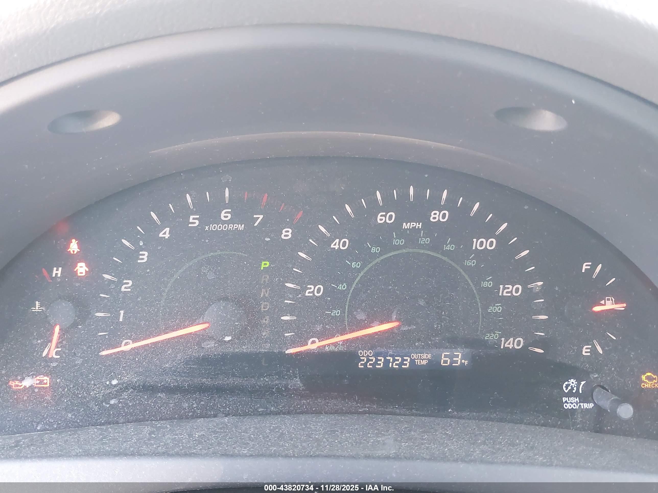 TOYOTA CAMRY image 7