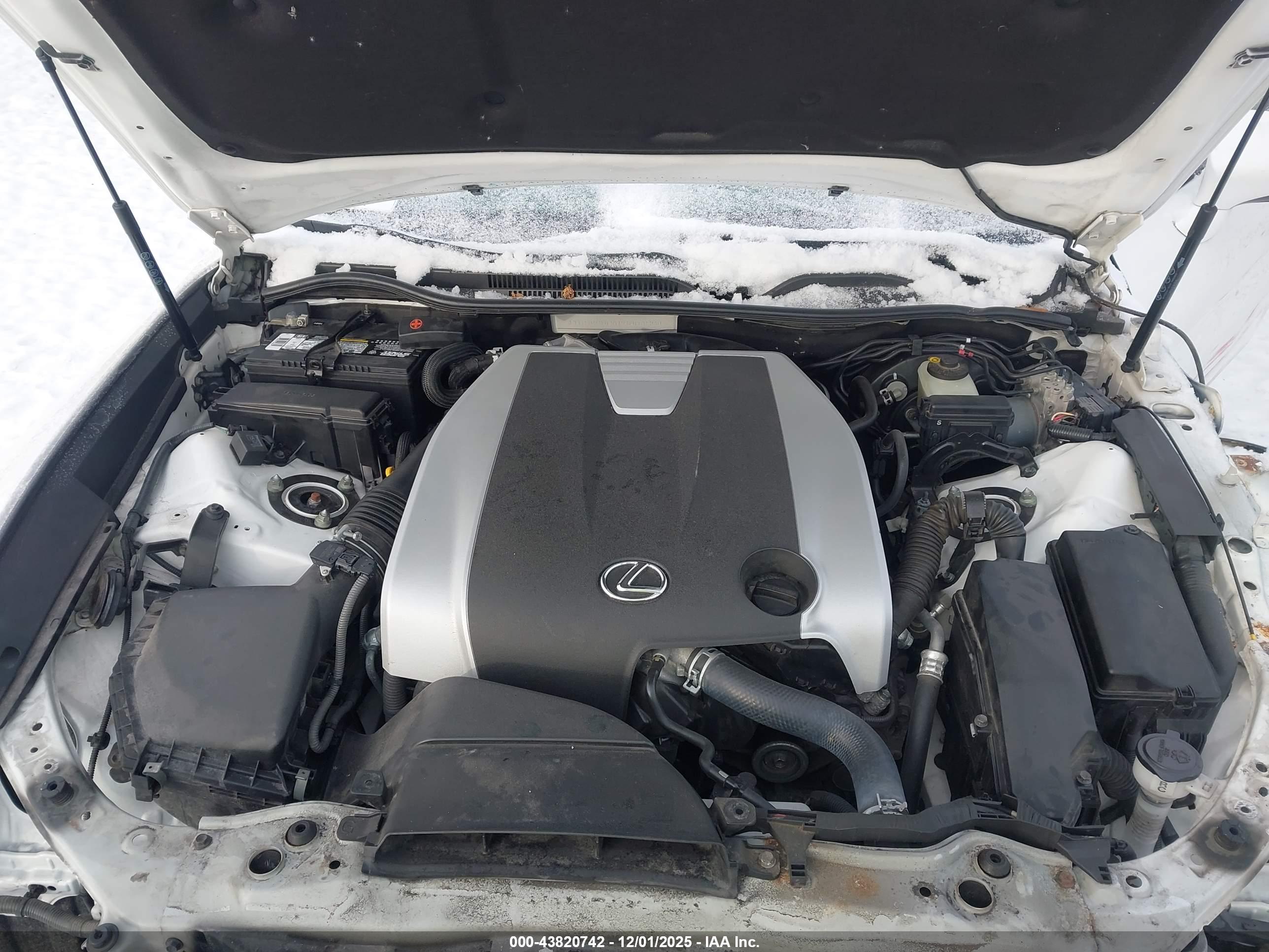 LEXUS RC image 10