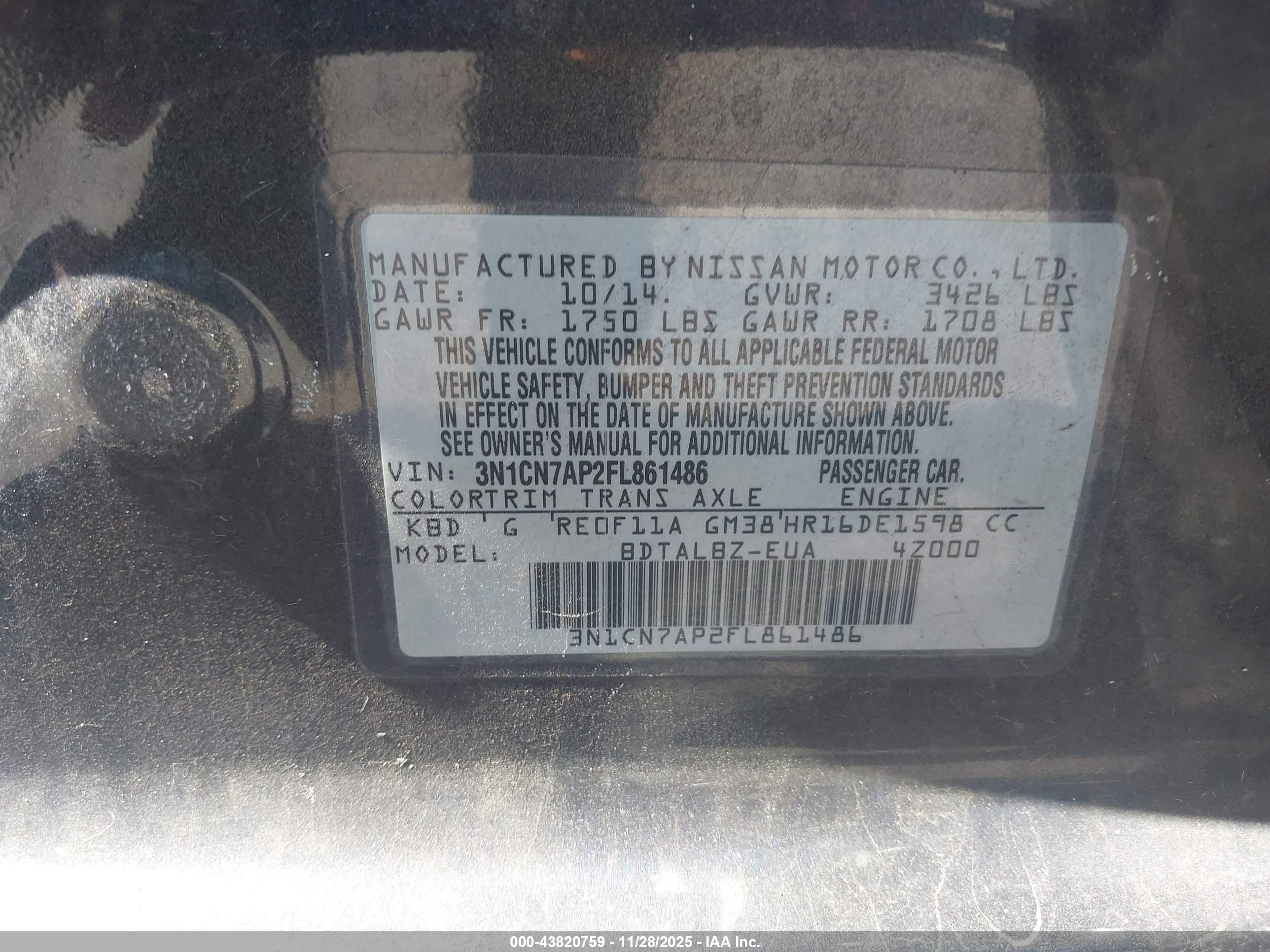 NISSAN VERSA image 9