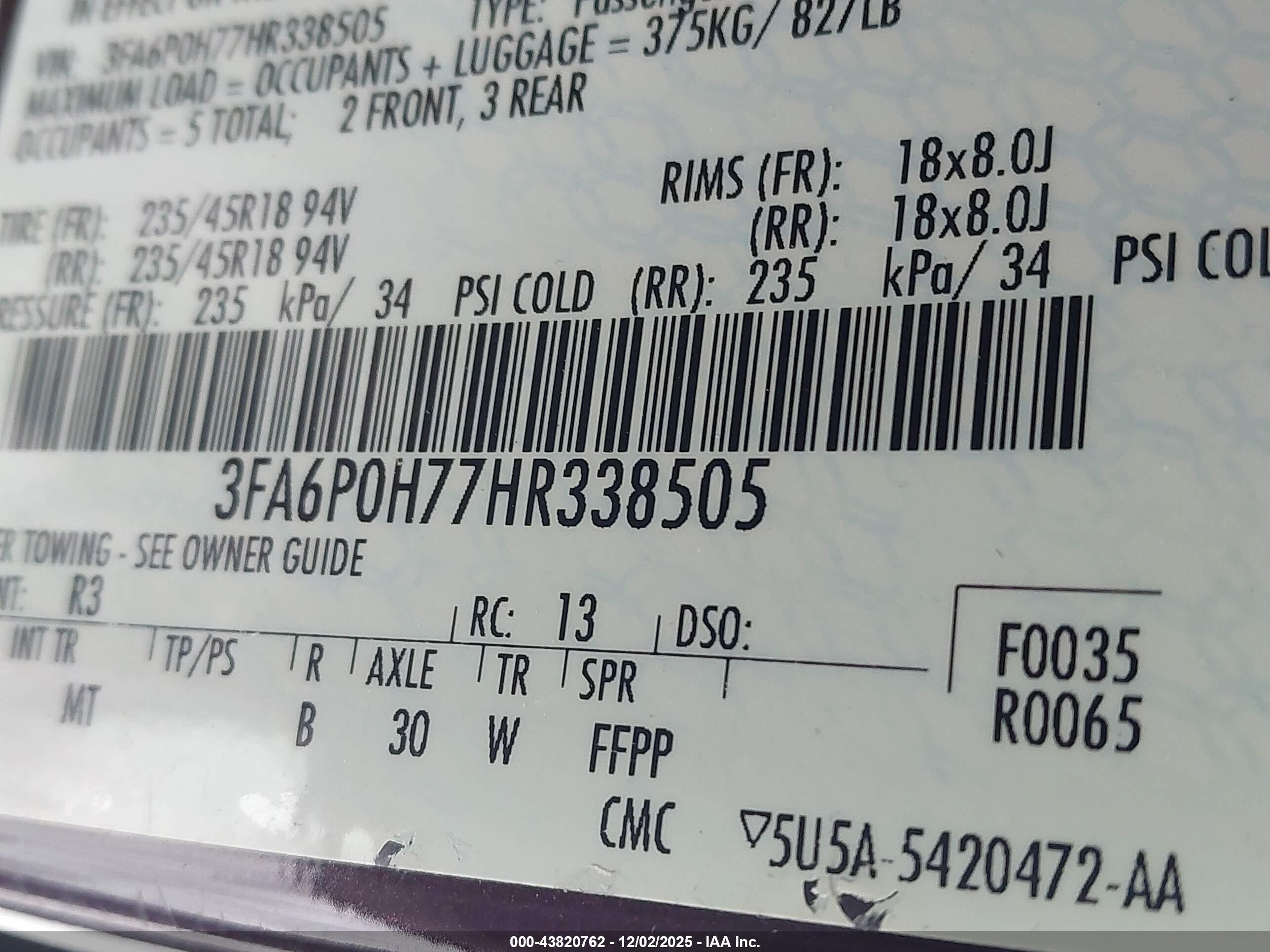 FORD FUSION image 9