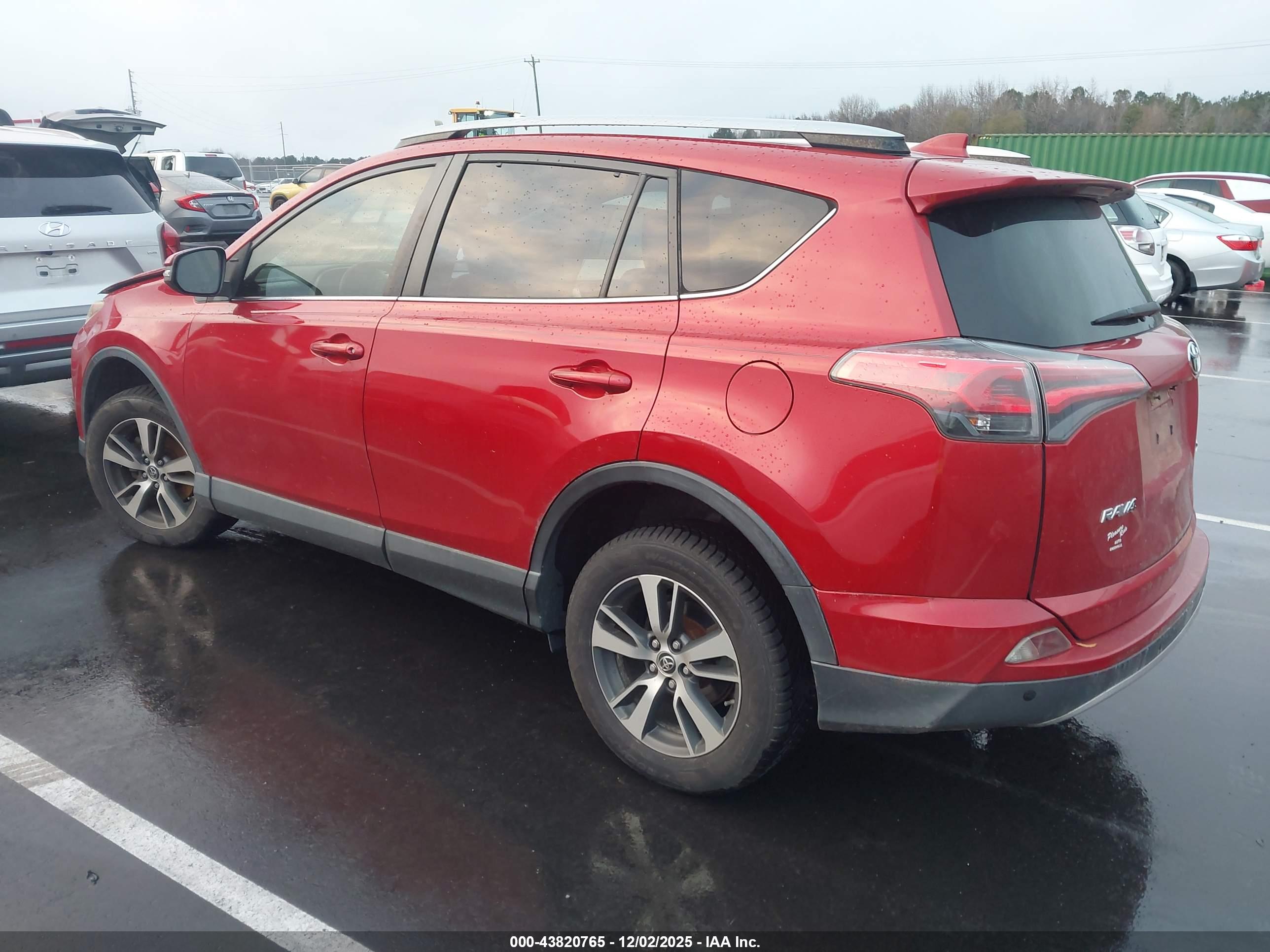 TOYOTA RAV4 image 3