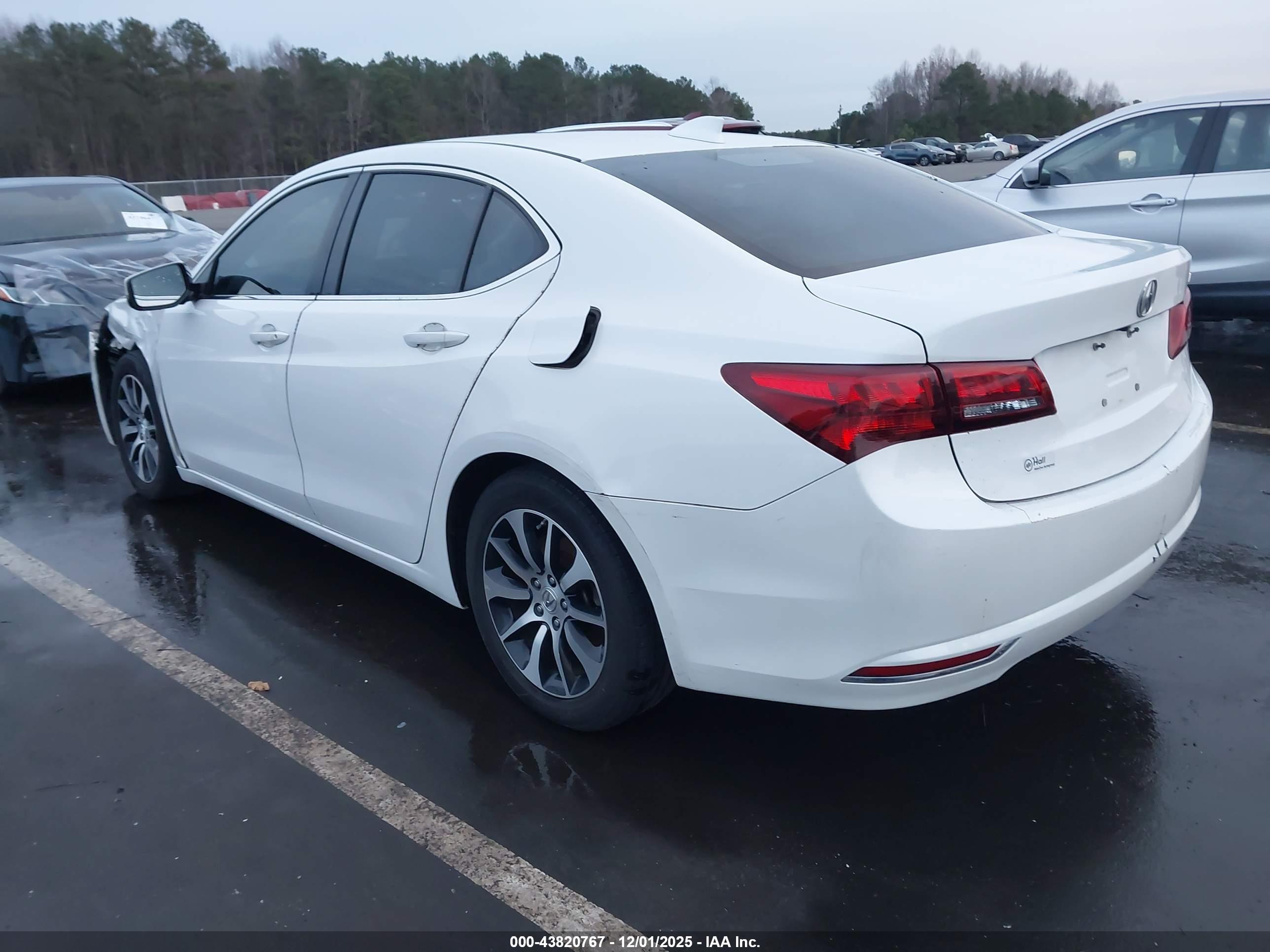 ACURA TLX image 3