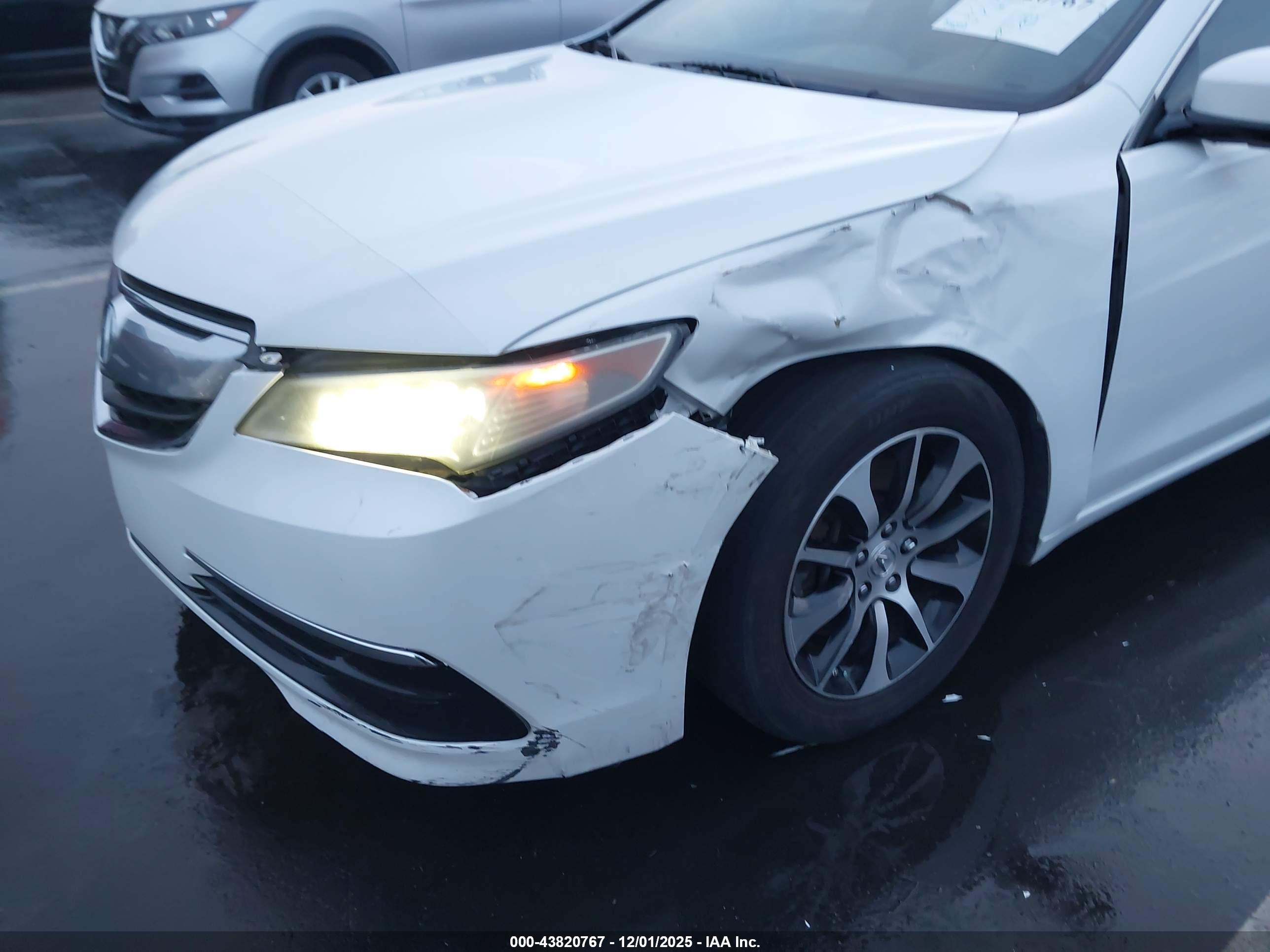 ACURA TLX image 6