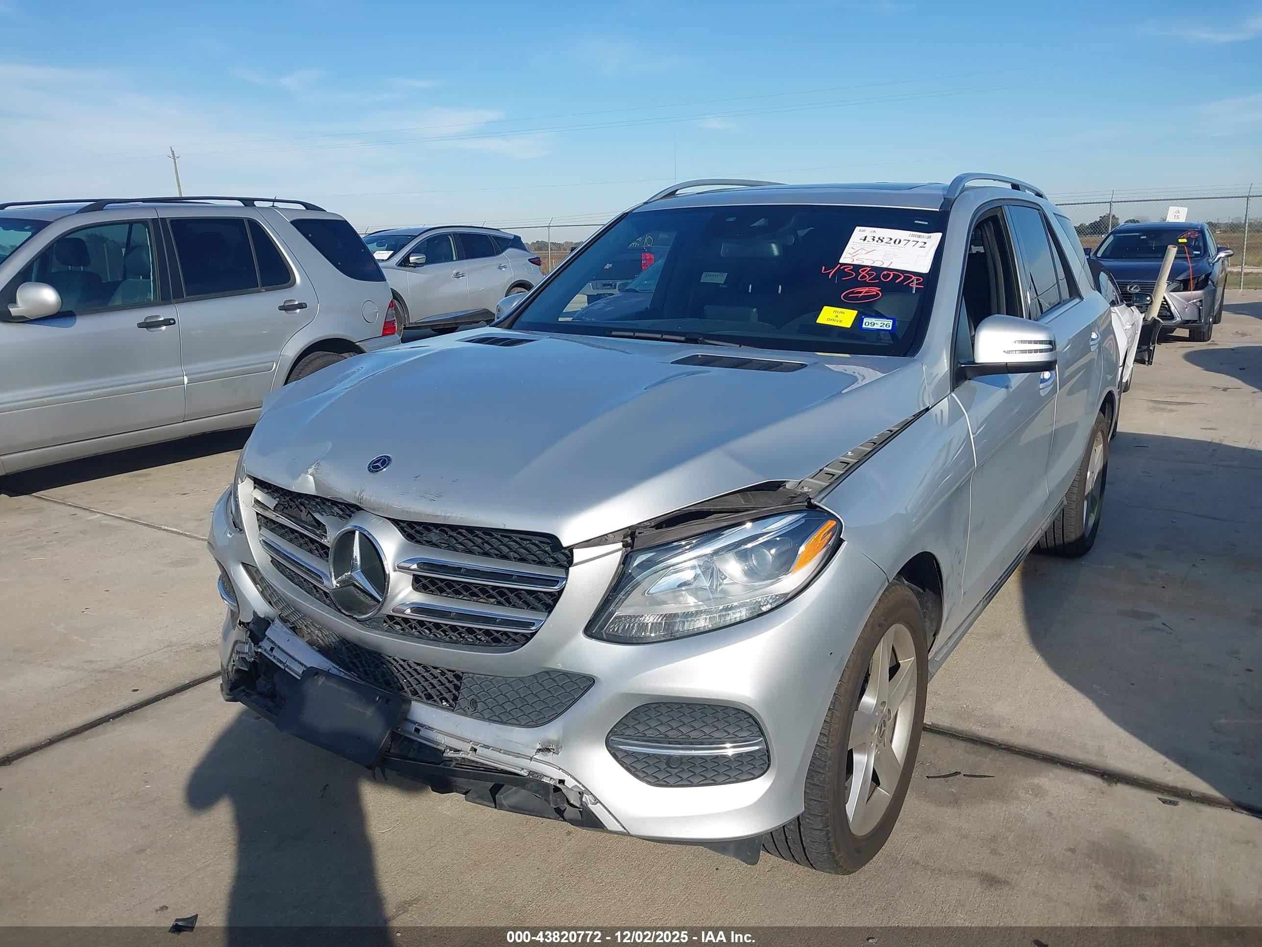 MERCEDES-BENZ GLE image 6