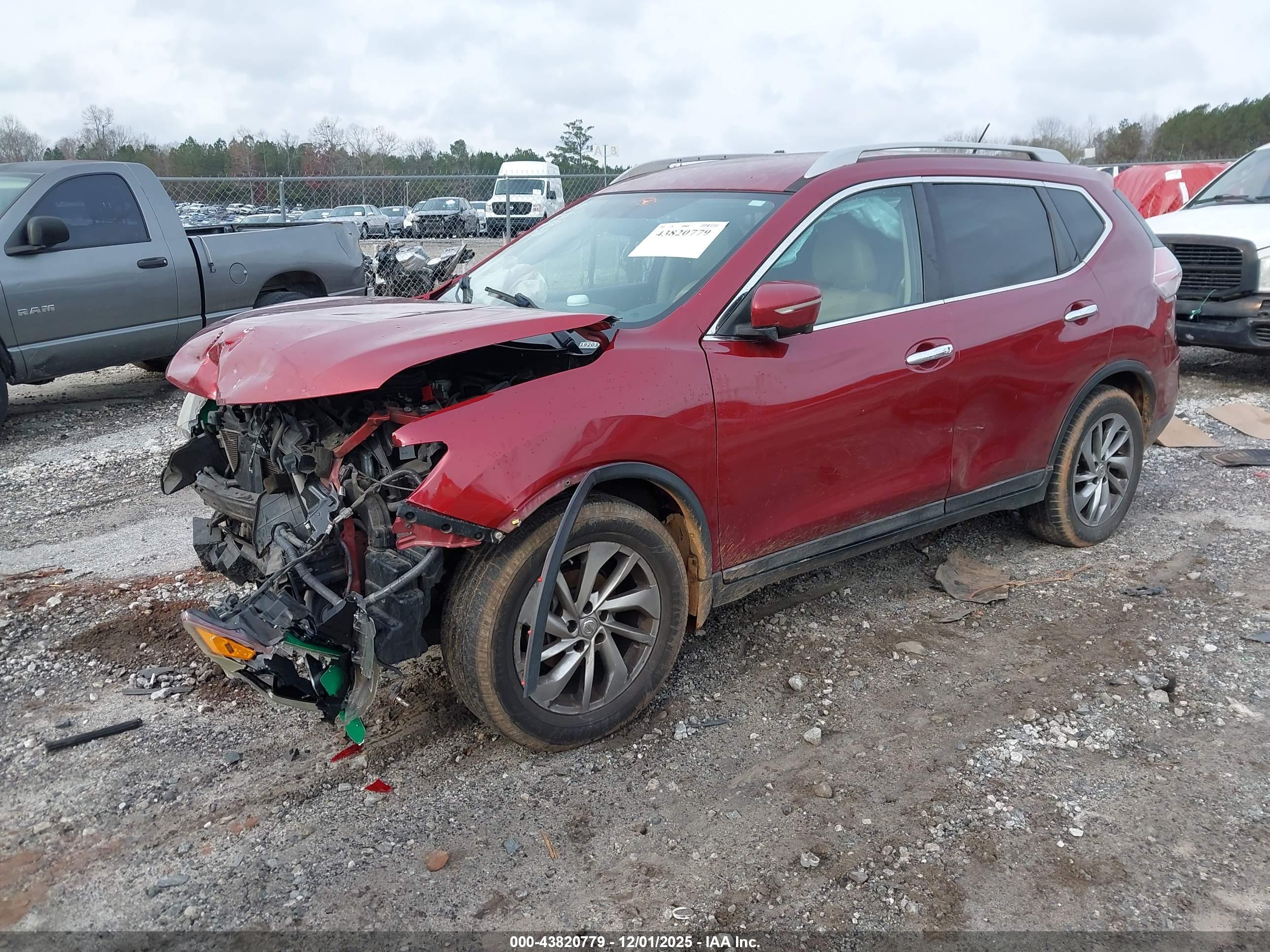 NISSAN ROGUE image 2