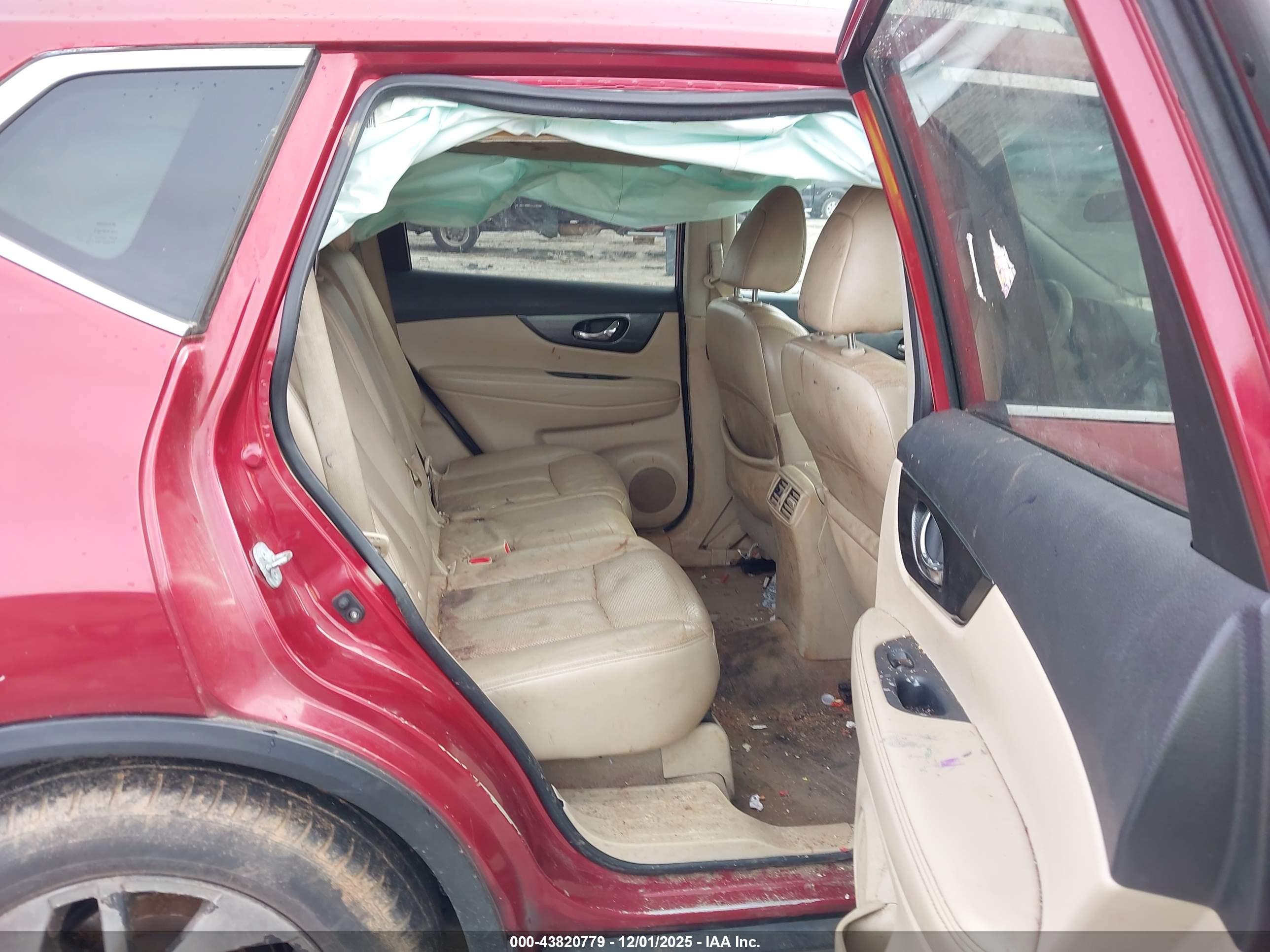 NISSAN ROGUE image 8