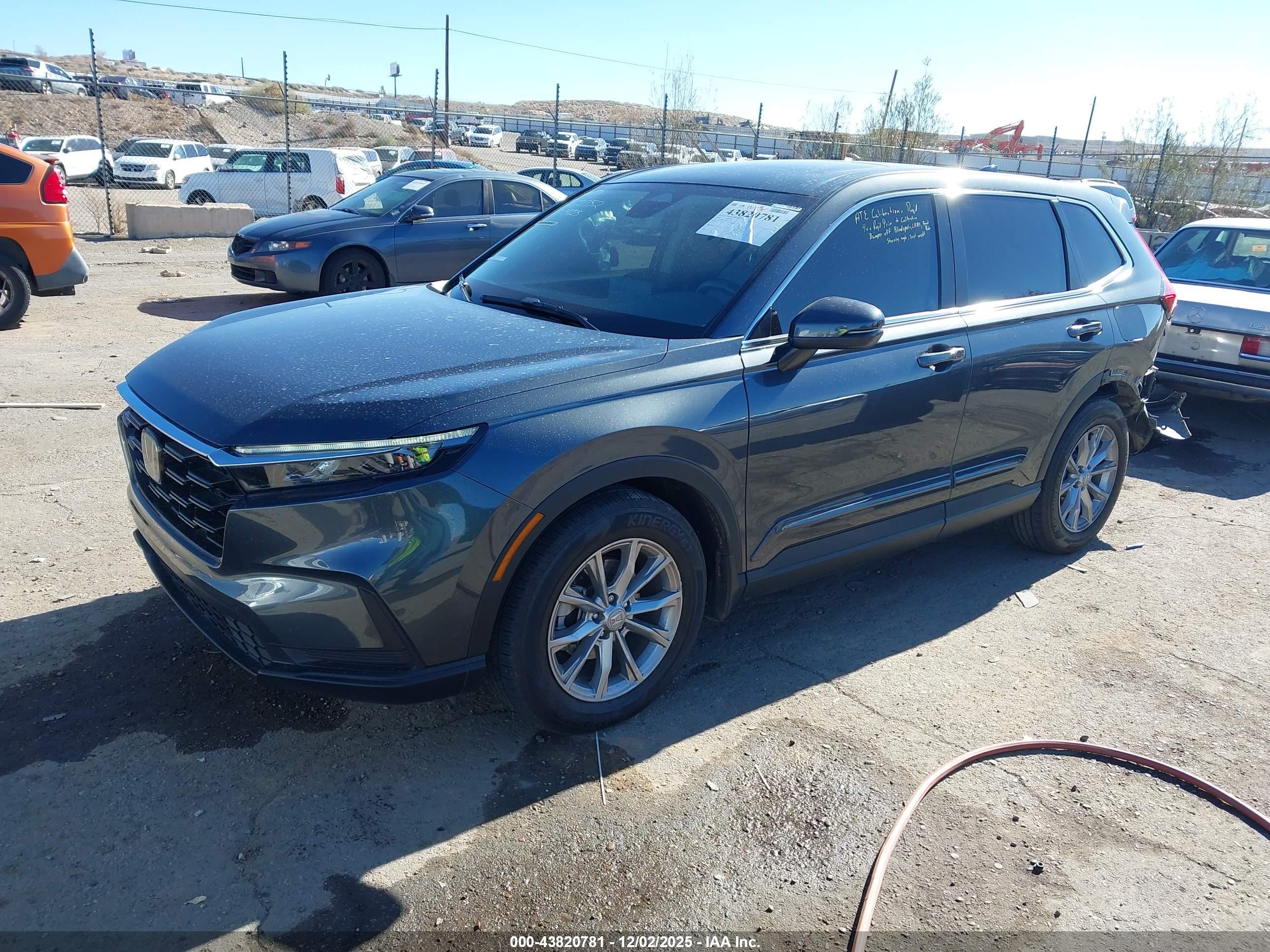 HONDA CR-V image 2