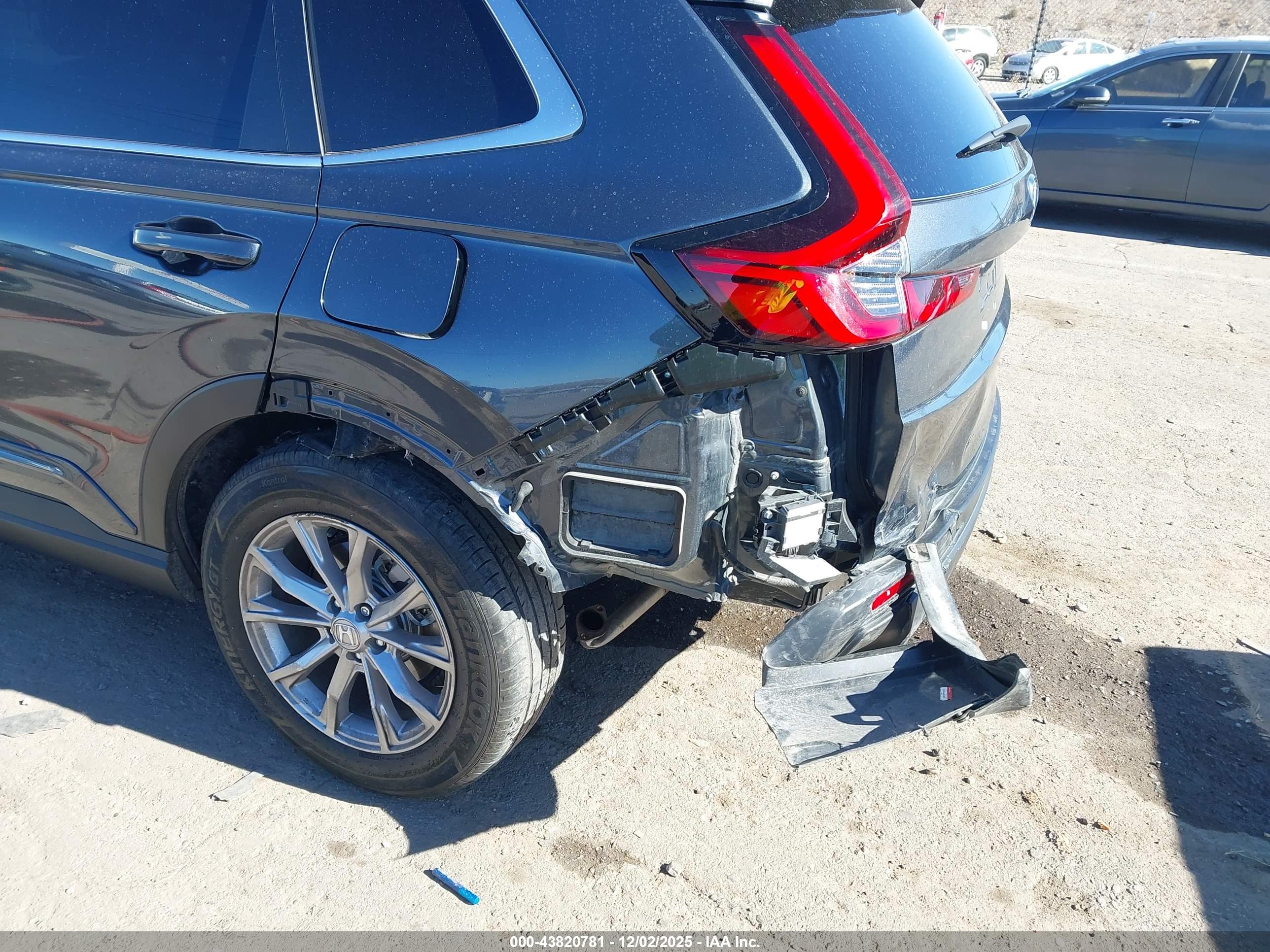 HONDA CR-V image 6