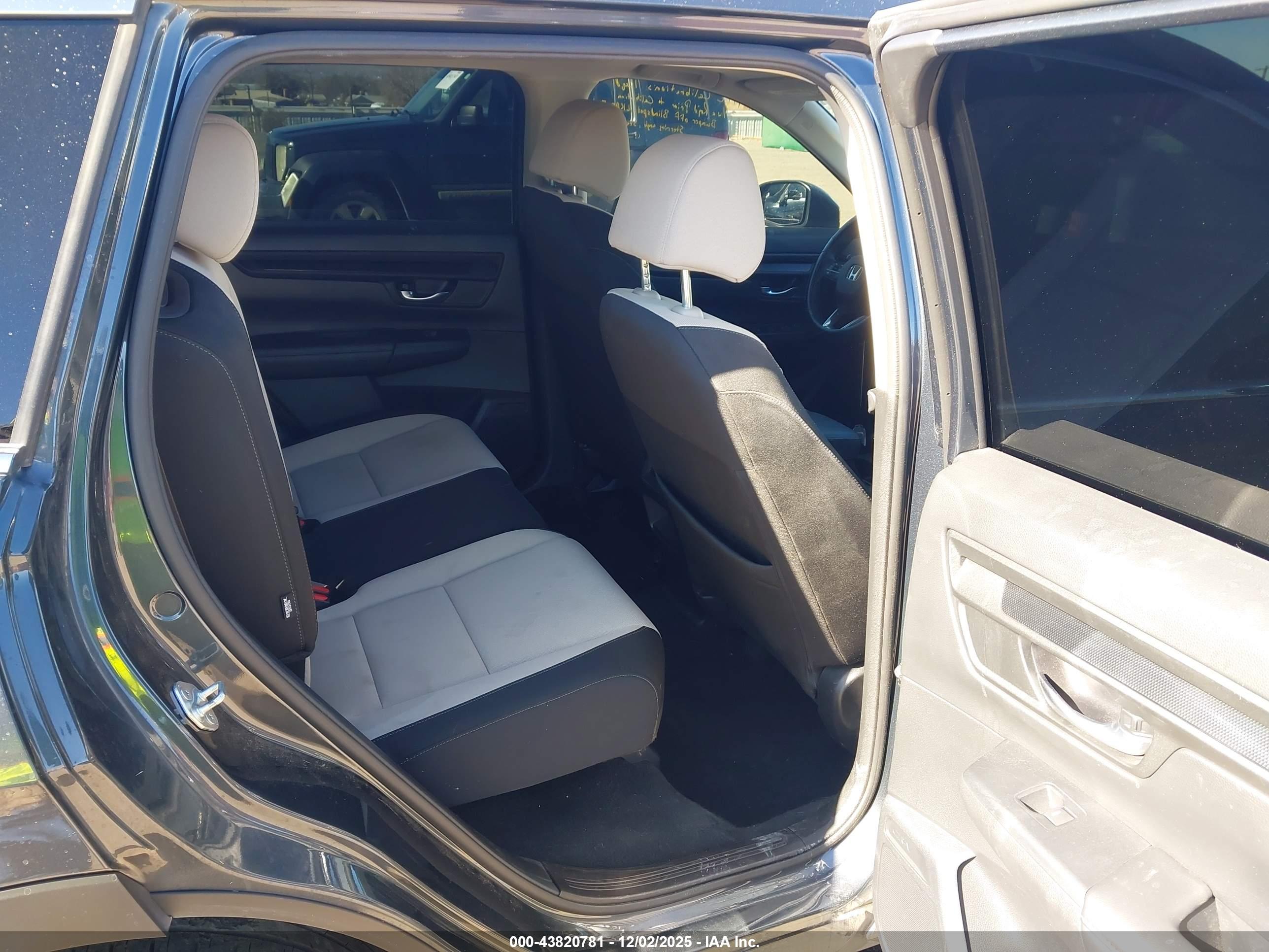 HONDA CR-V image 8