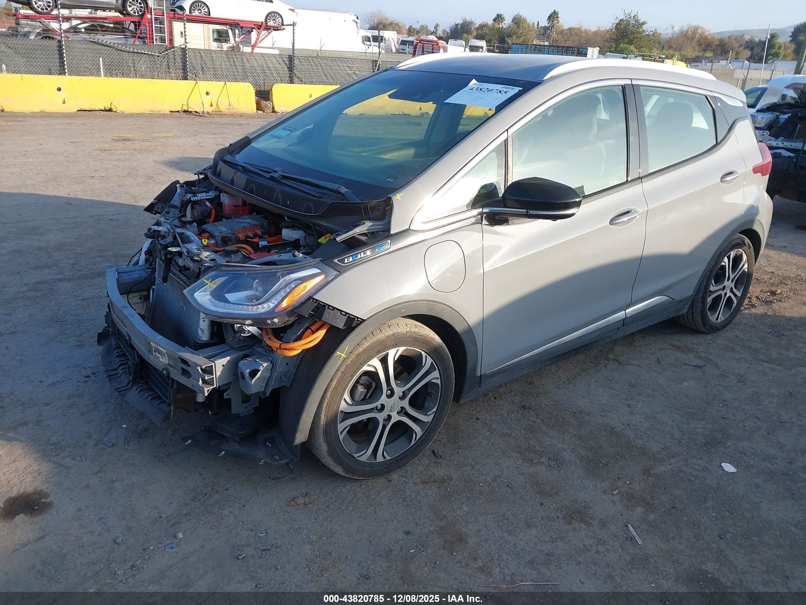 CHEVROLET BOLT image 2