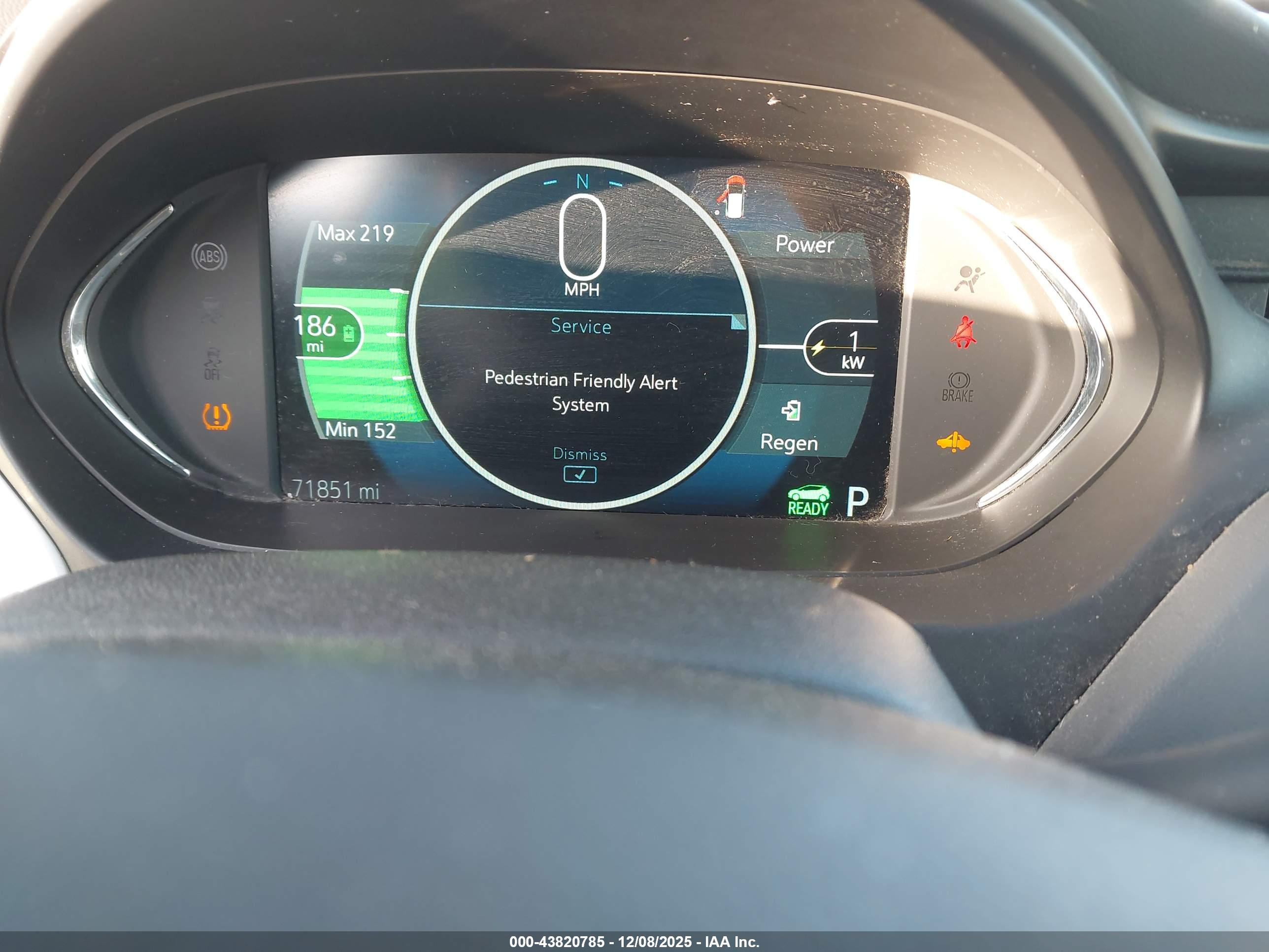 CHEVROLET BOLT image 7