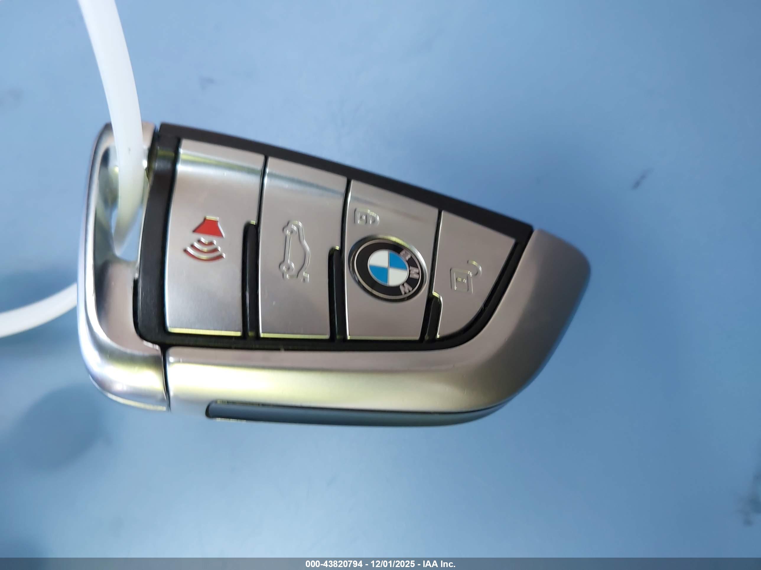 BMW 530I image 11