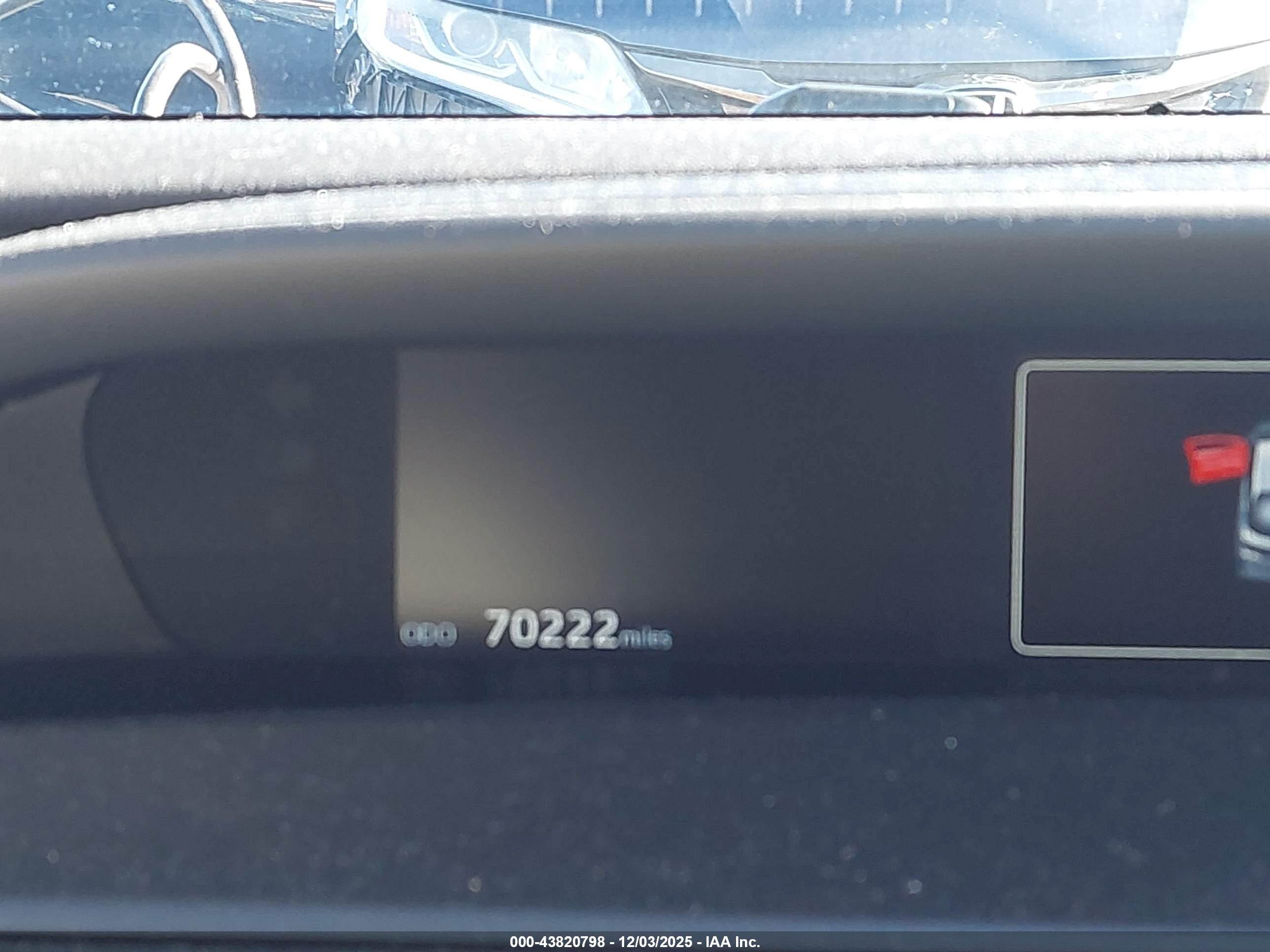 TOYOTA PRIUS image 7