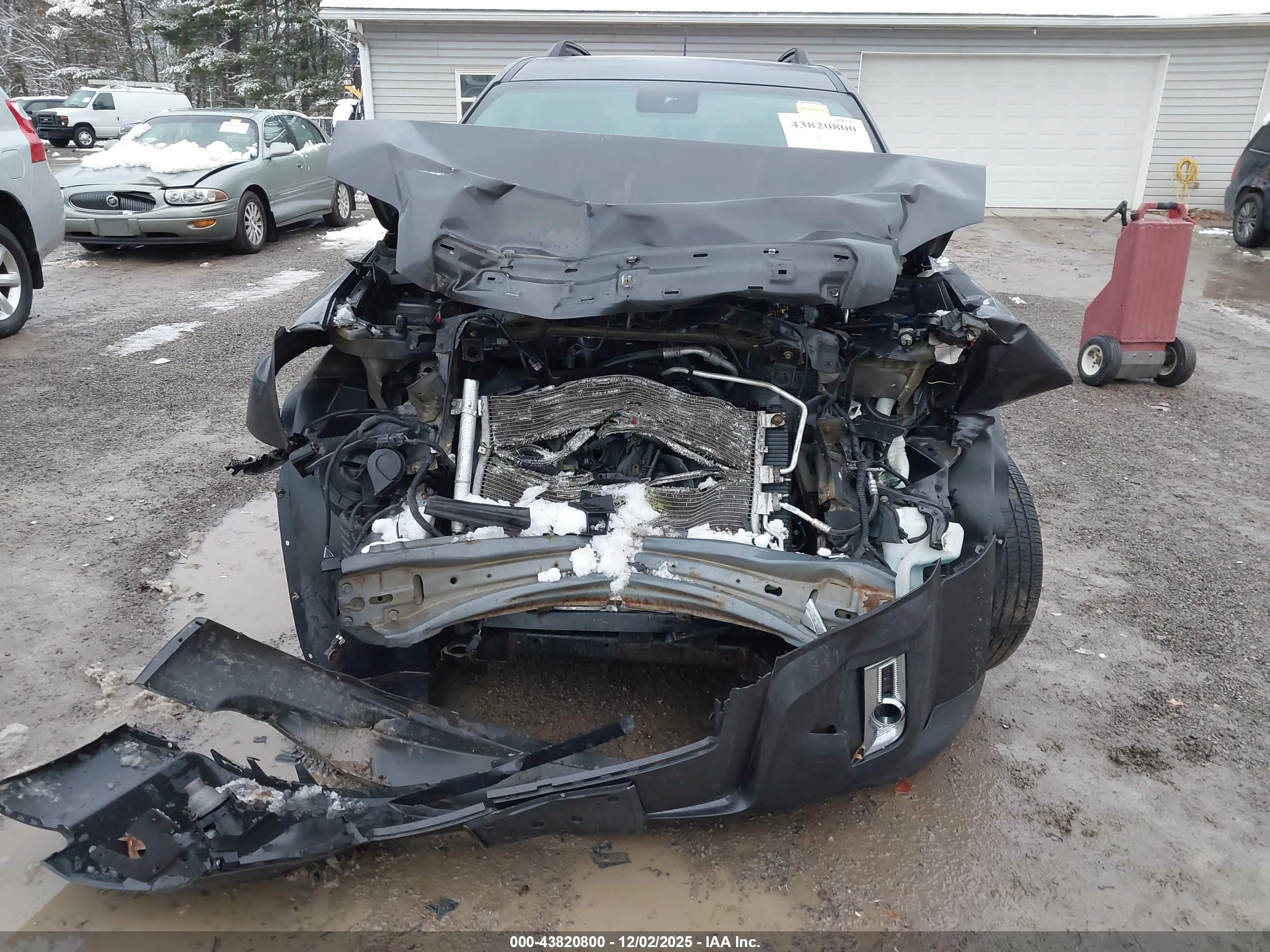 GMC TERRAIN image 6