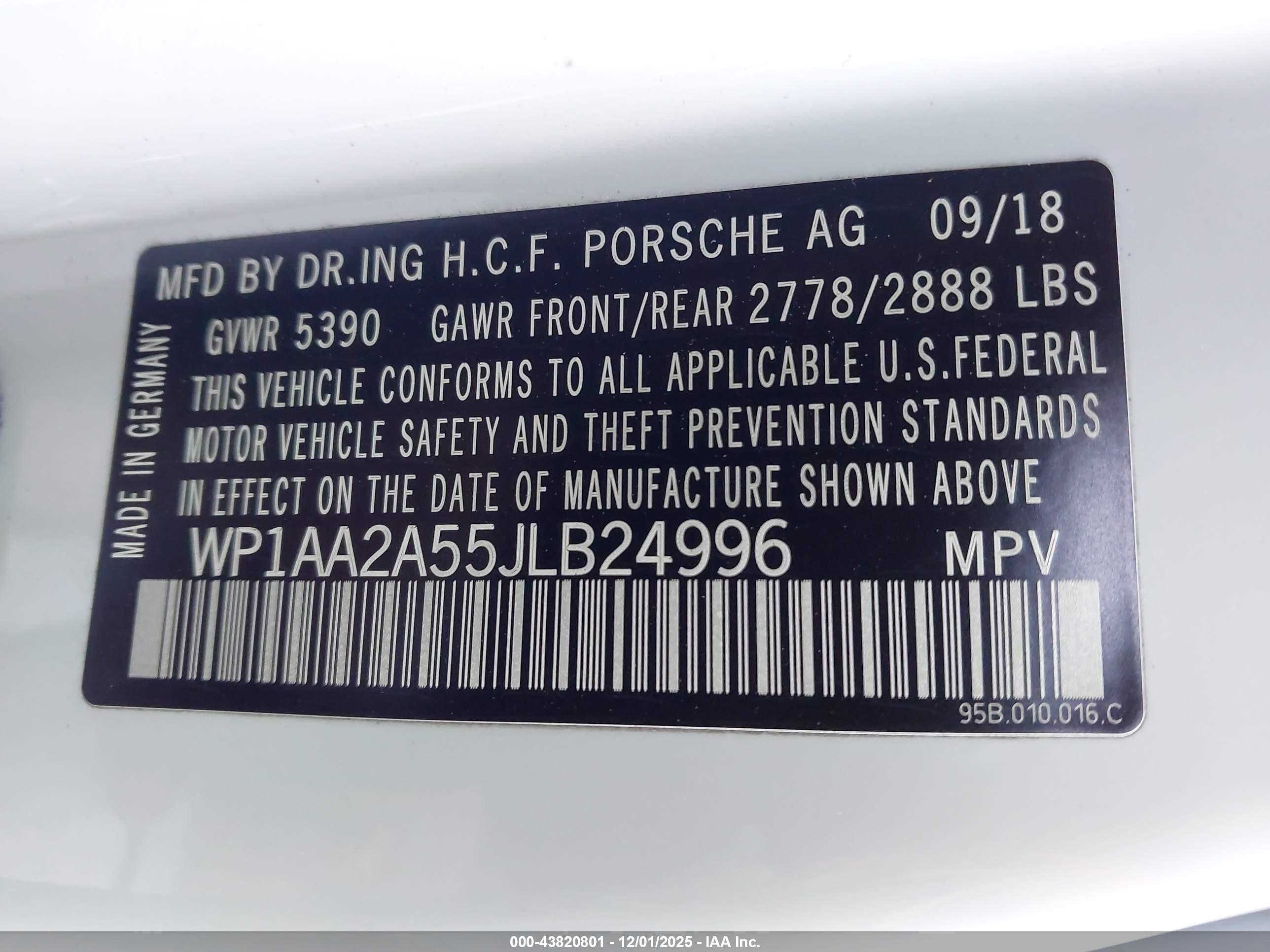 PORSCHE MACAN image 9