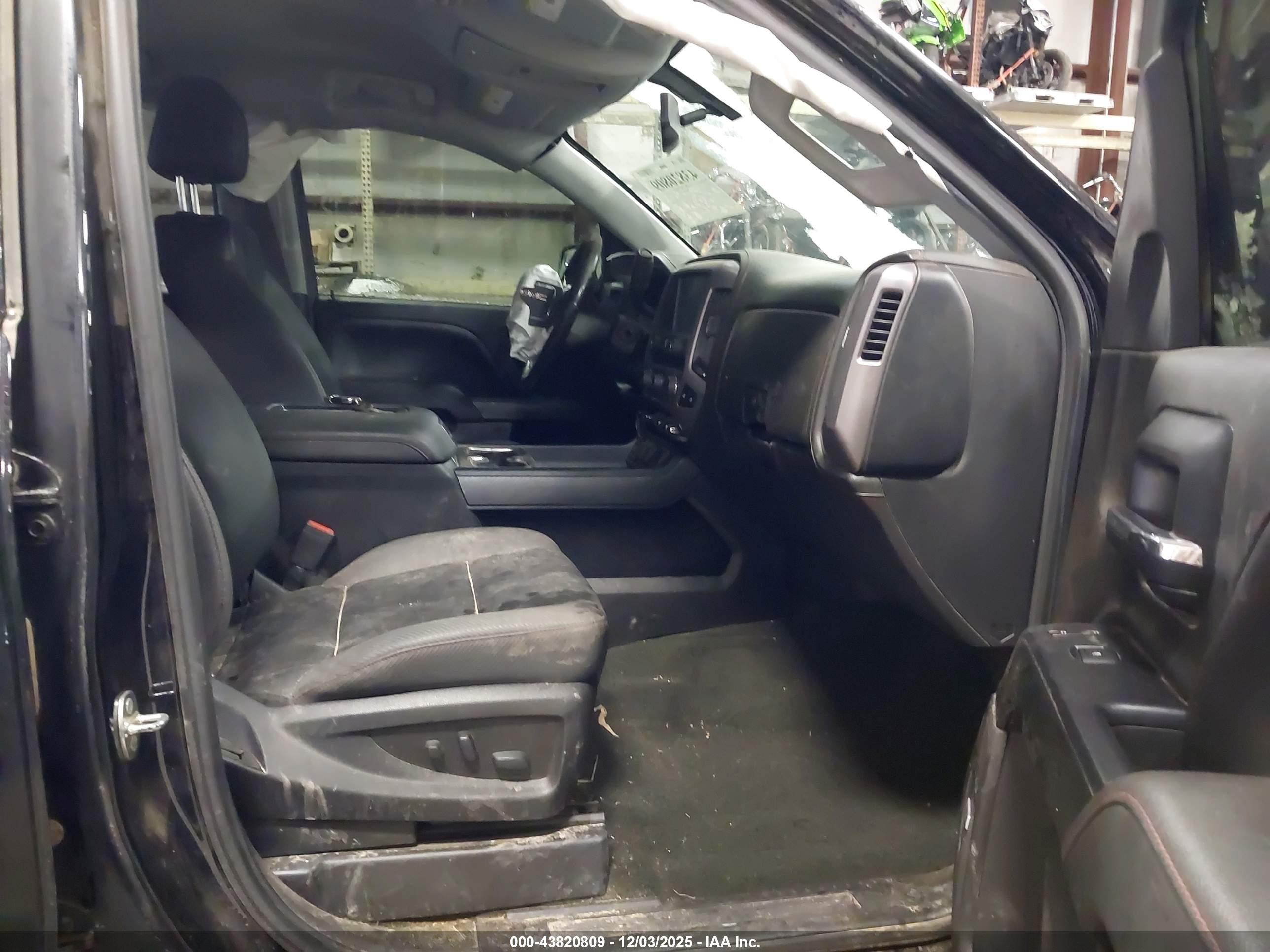 GMC SIERRA image 5