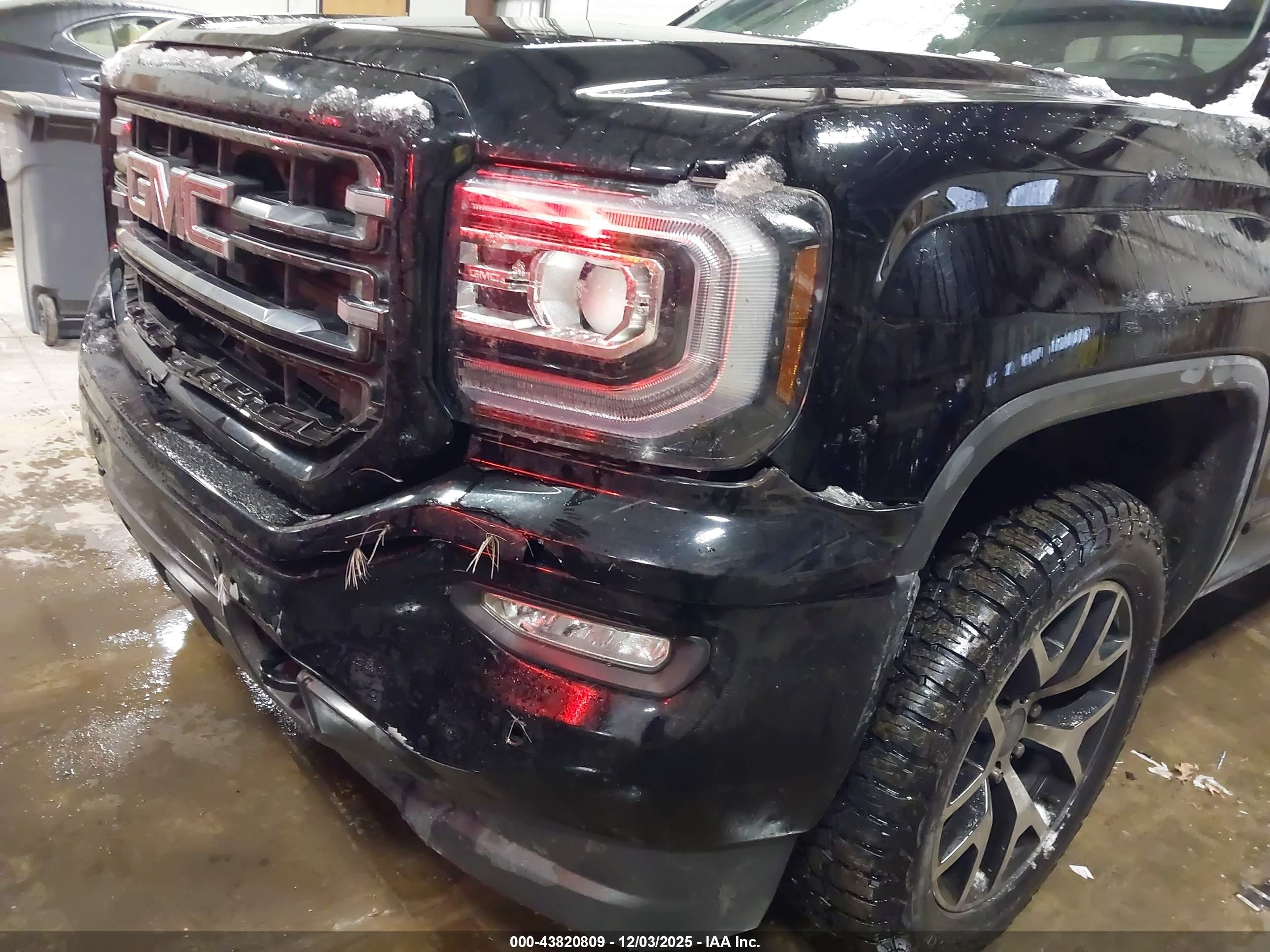GMC SIERRA image 6