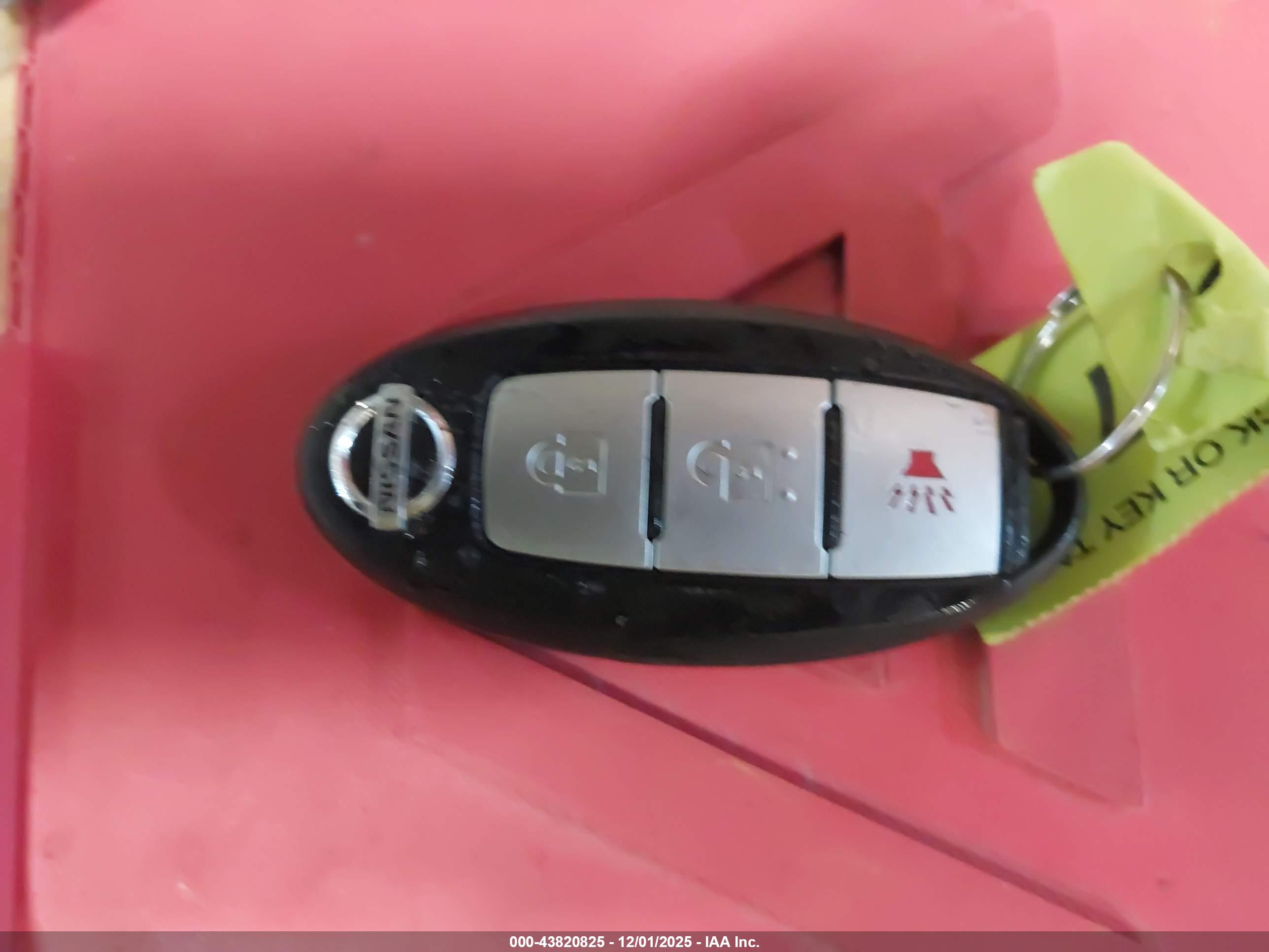 NISSAN ROGUE image 11