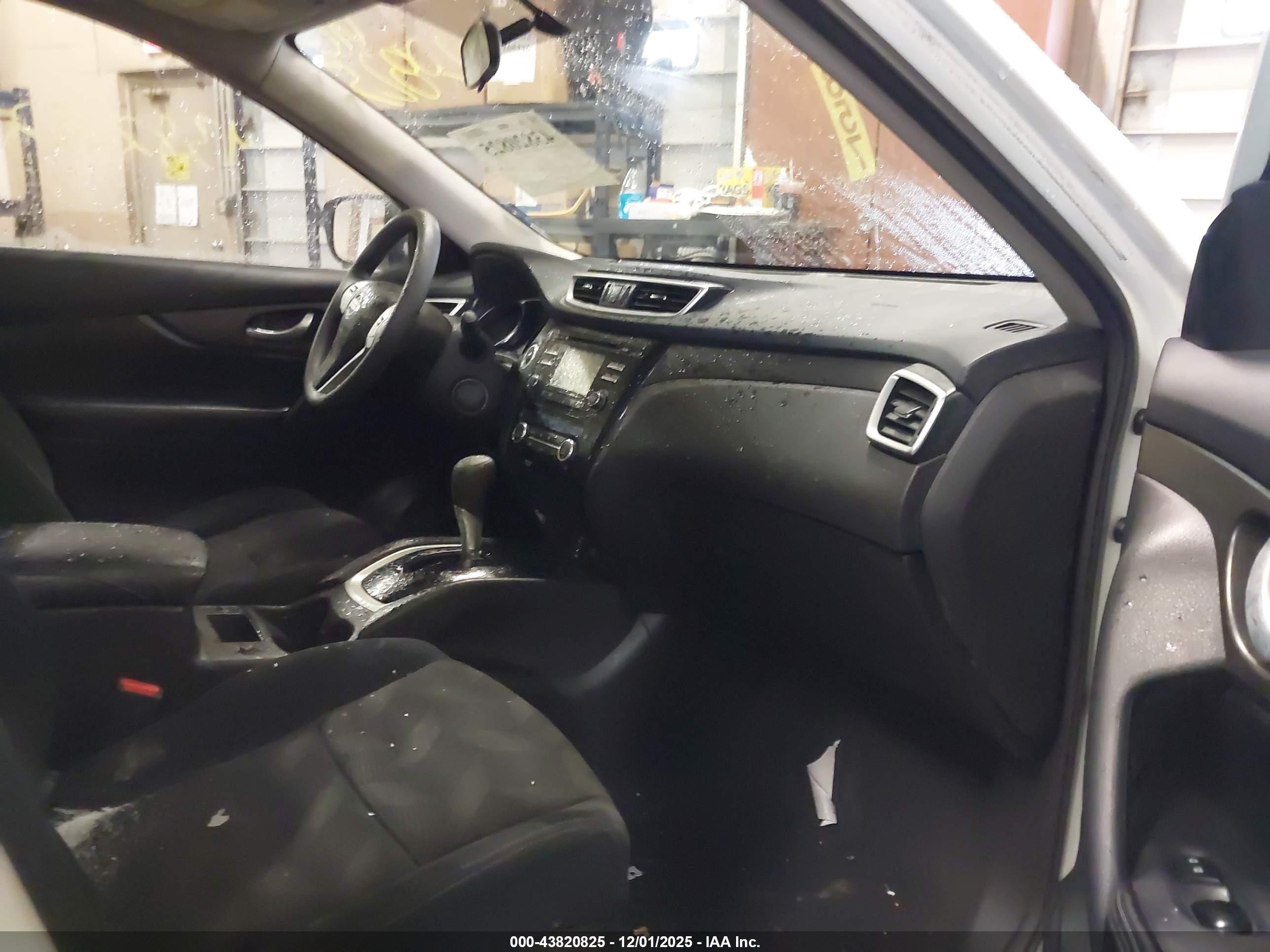 NISSAN ROGUE image 5