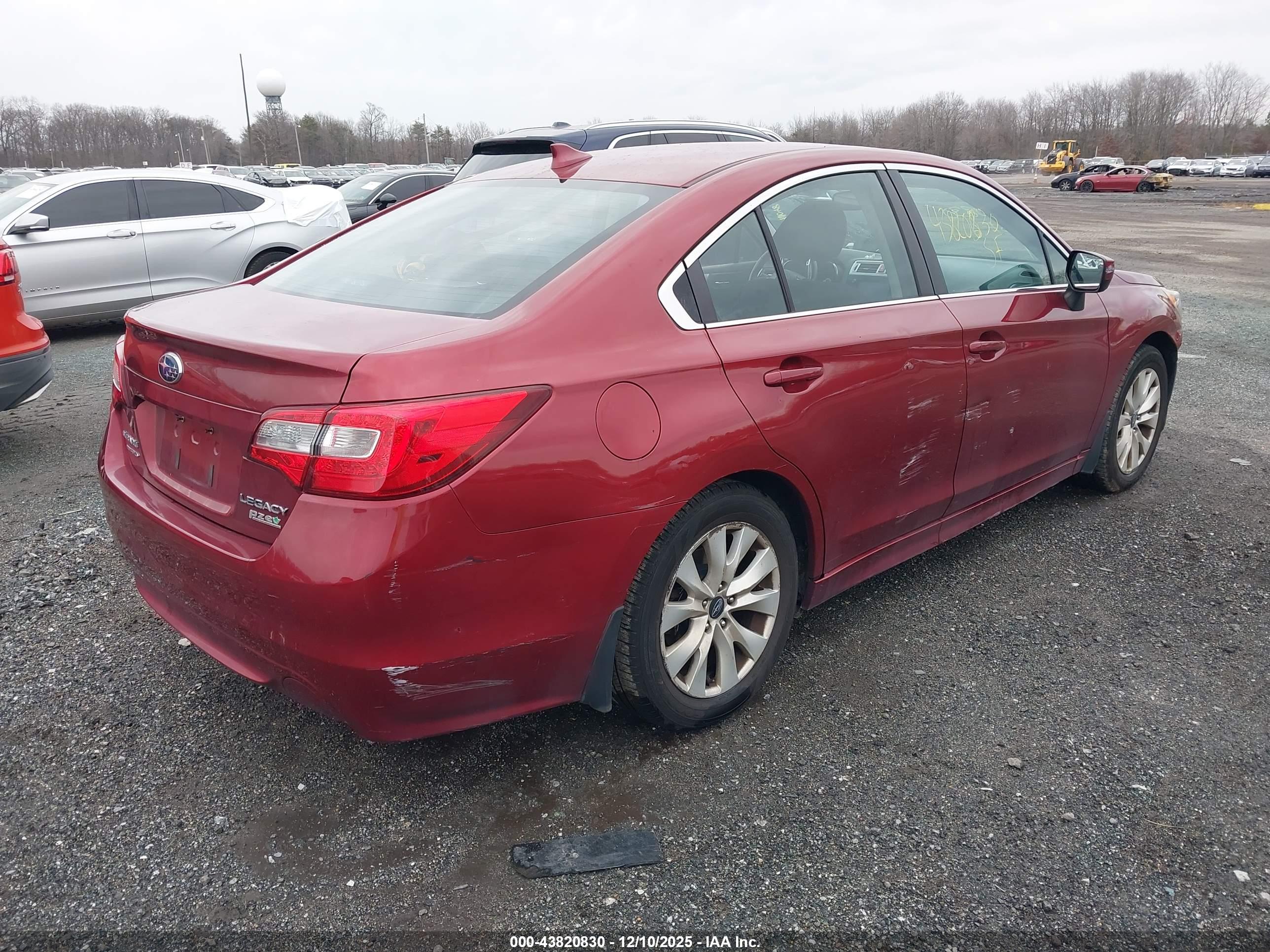 SUBARU LEGACY image 4