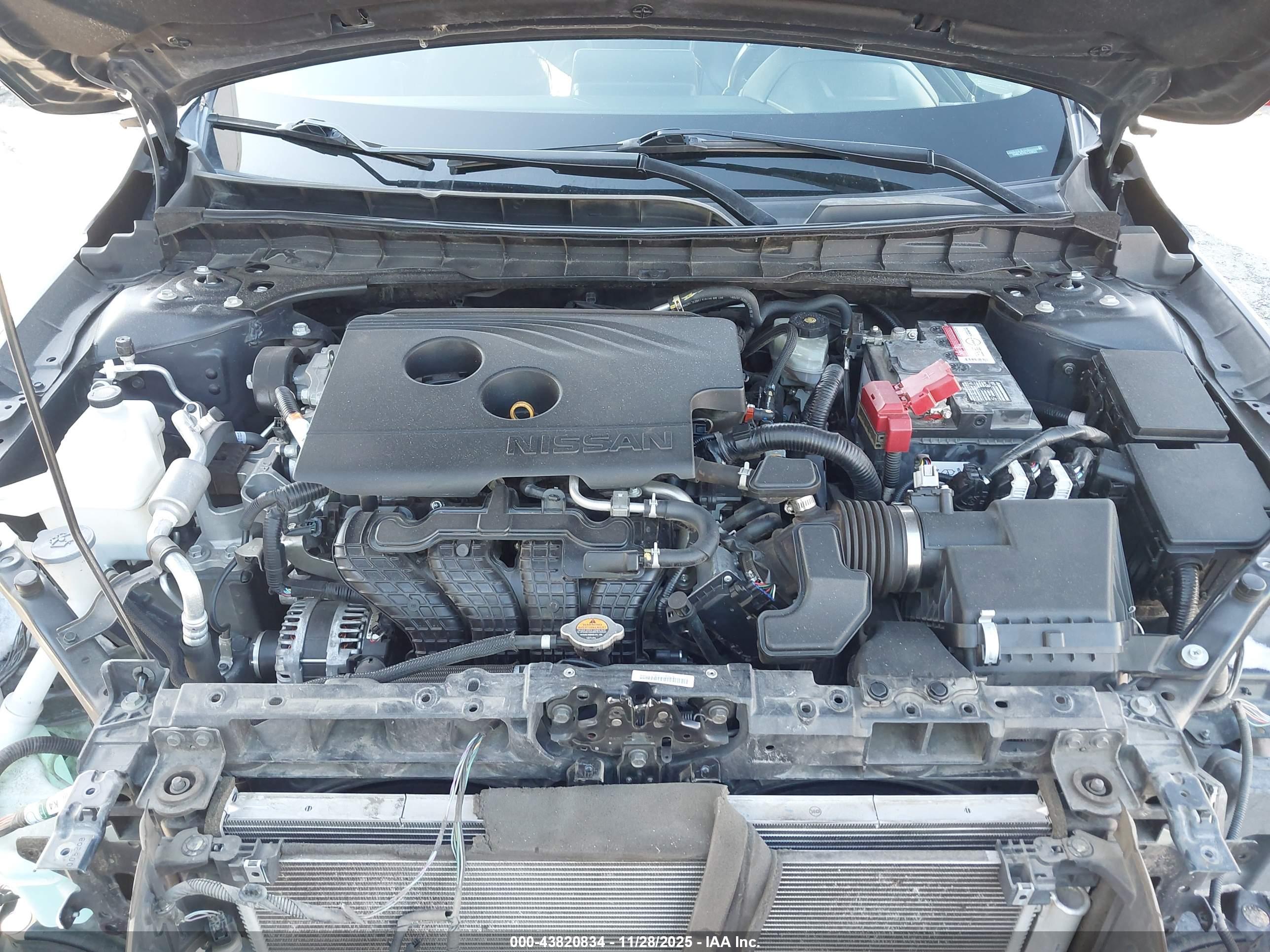 NISSAN ALTIMA image 10