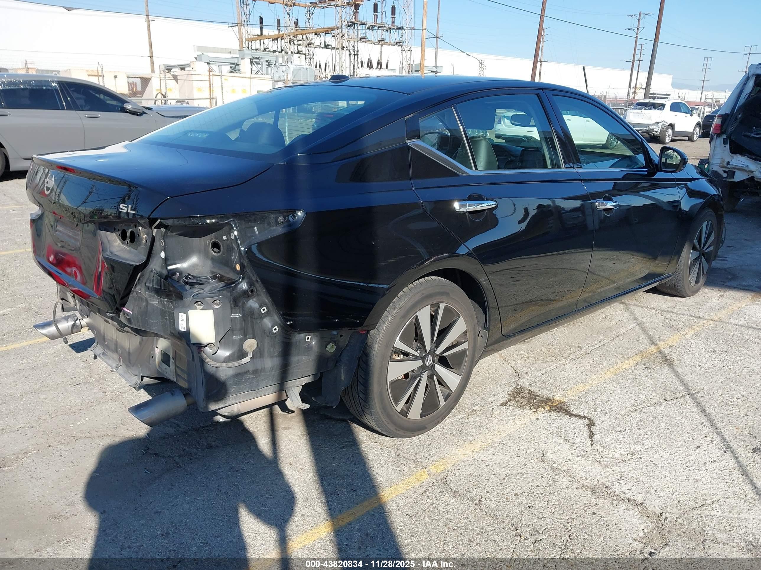 NISSAN ALTIMA image 4