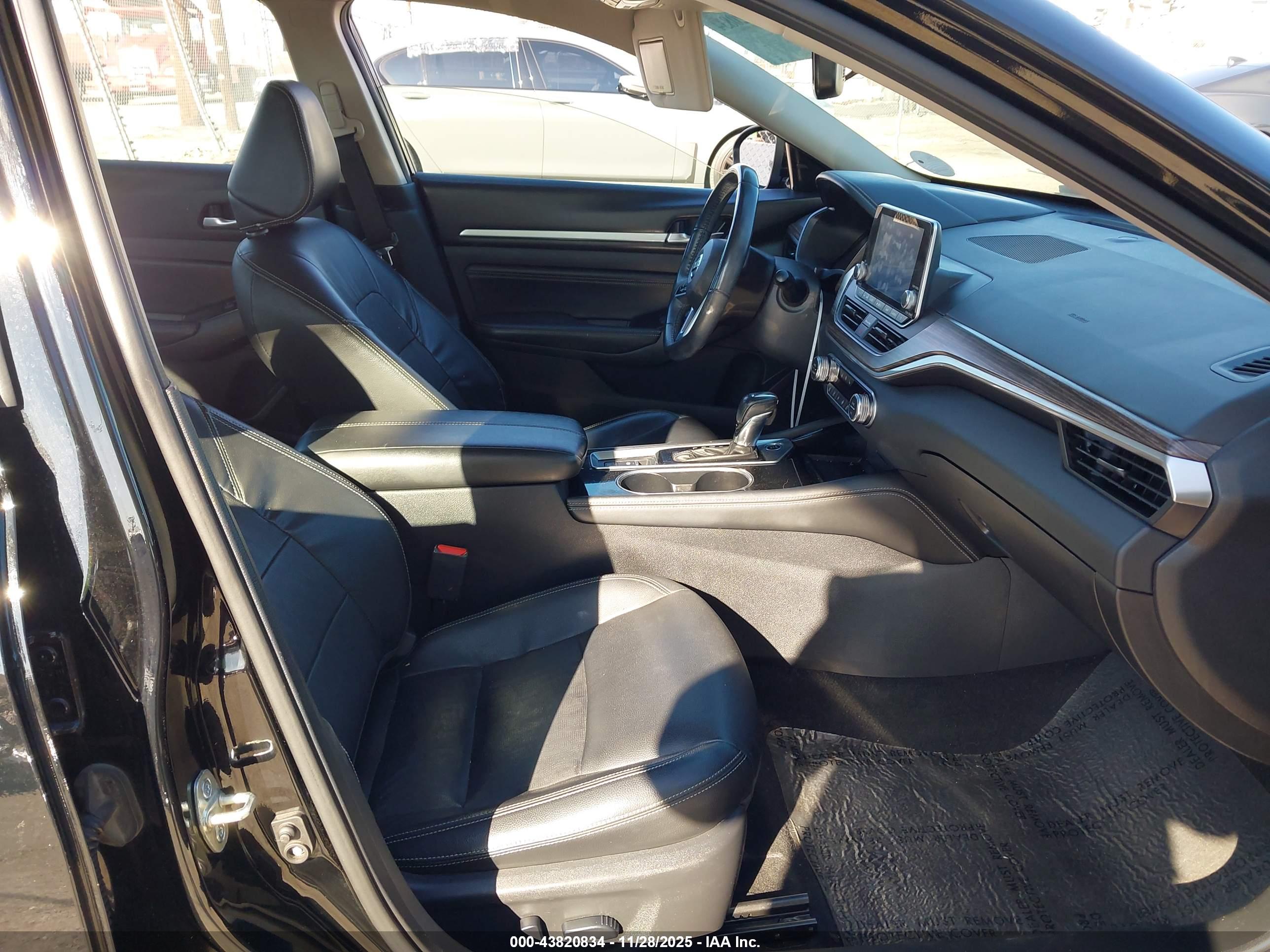 NISSAN ALTIMA image 5