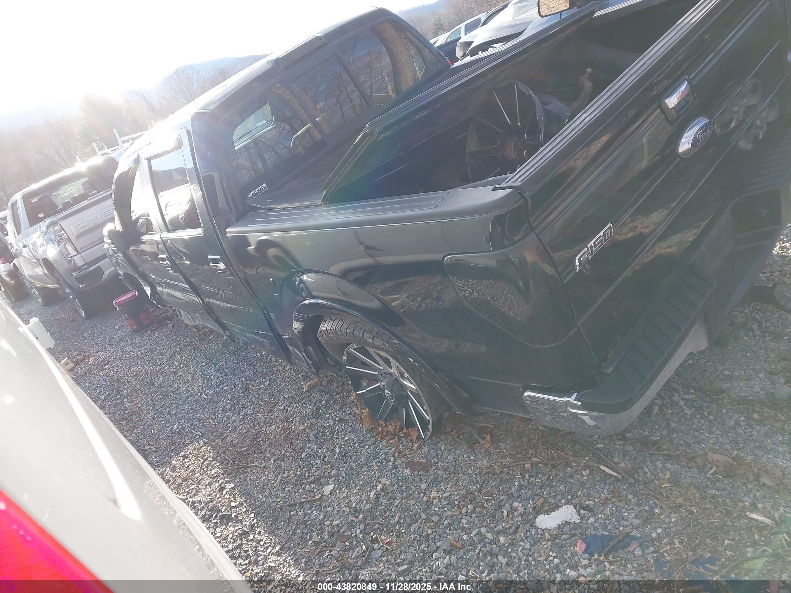 FORD F-150 image 3