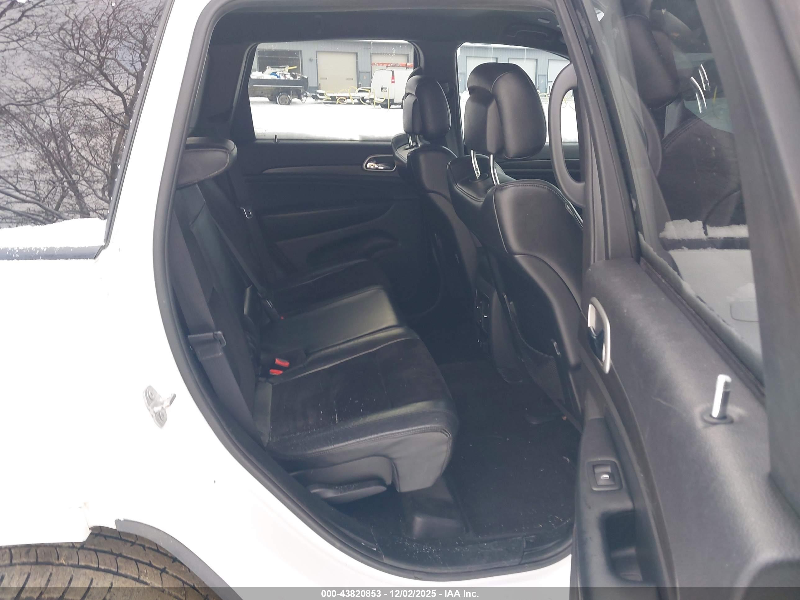 JEEP GRAND image 8