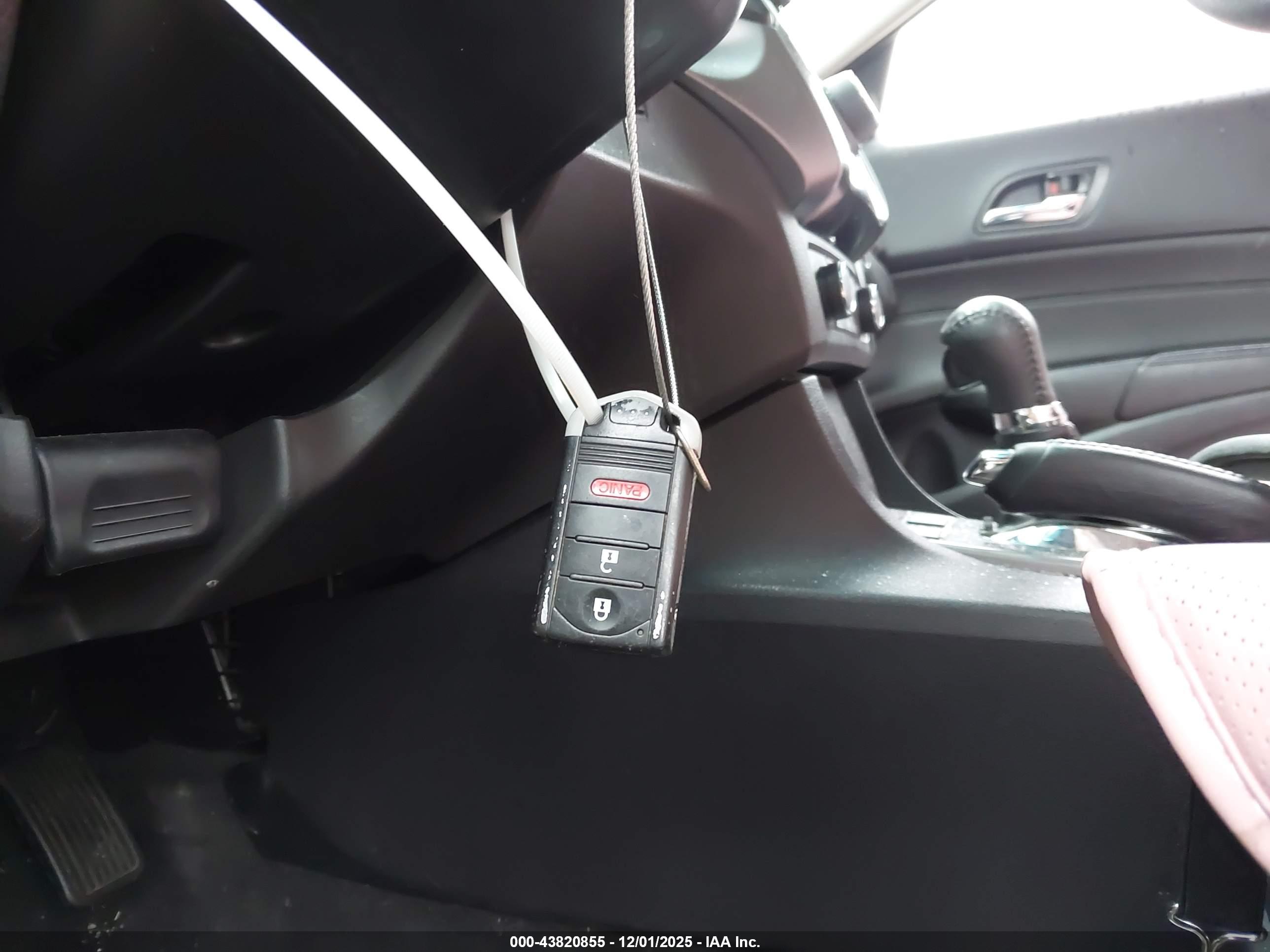ACURA ILX image 11