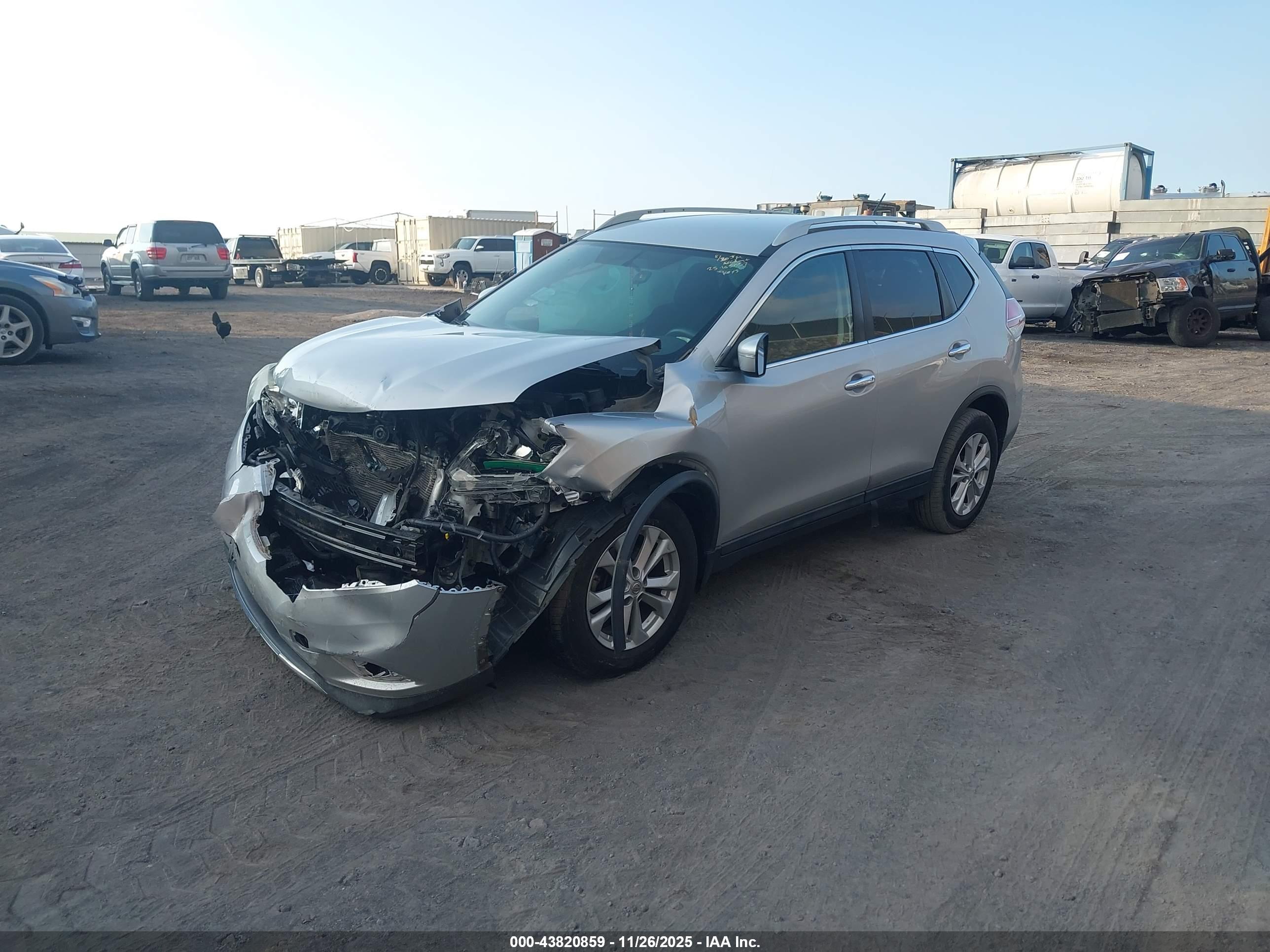 NISSAN ROGUE image 2
