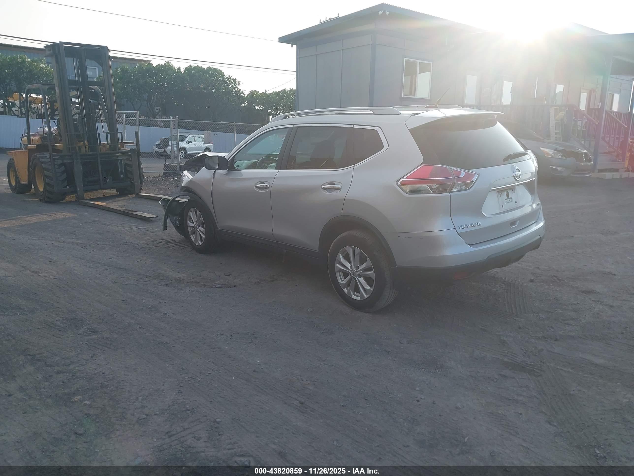 NISSAN ROGUE image 3