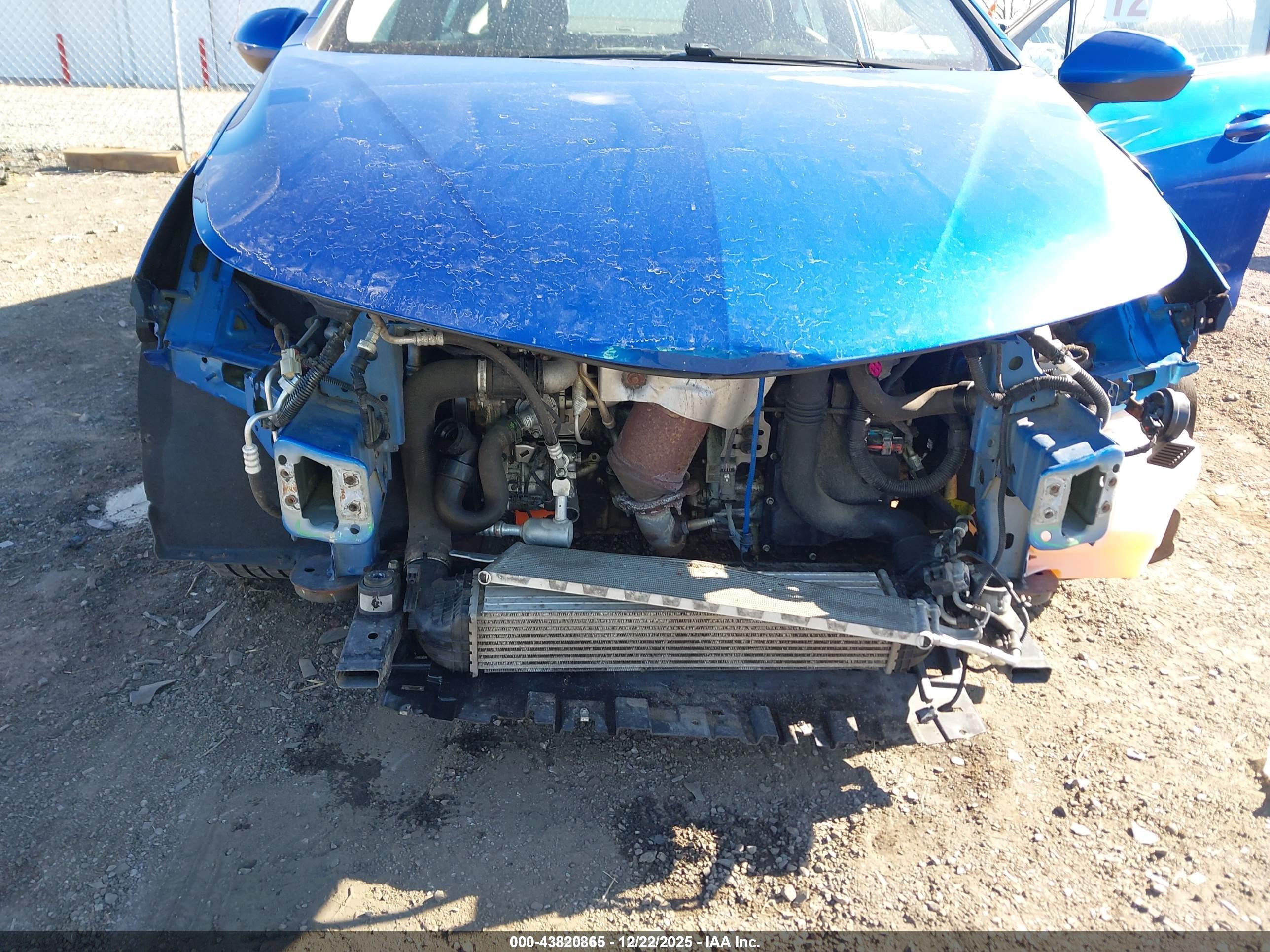 CHEVROLET CRUZE image 6