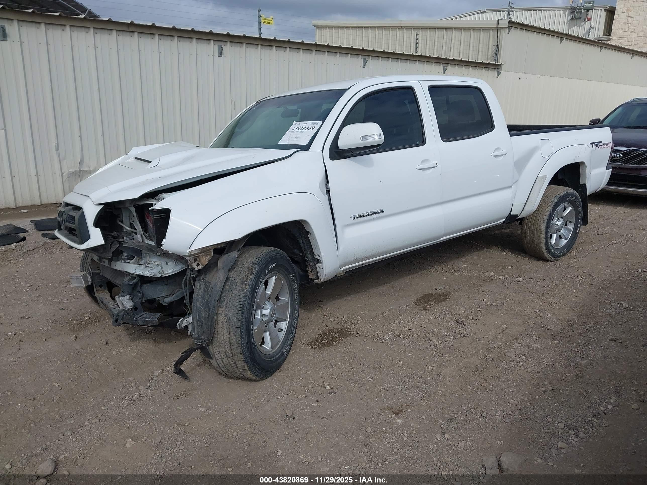 TOYOTA TACOMA image 2