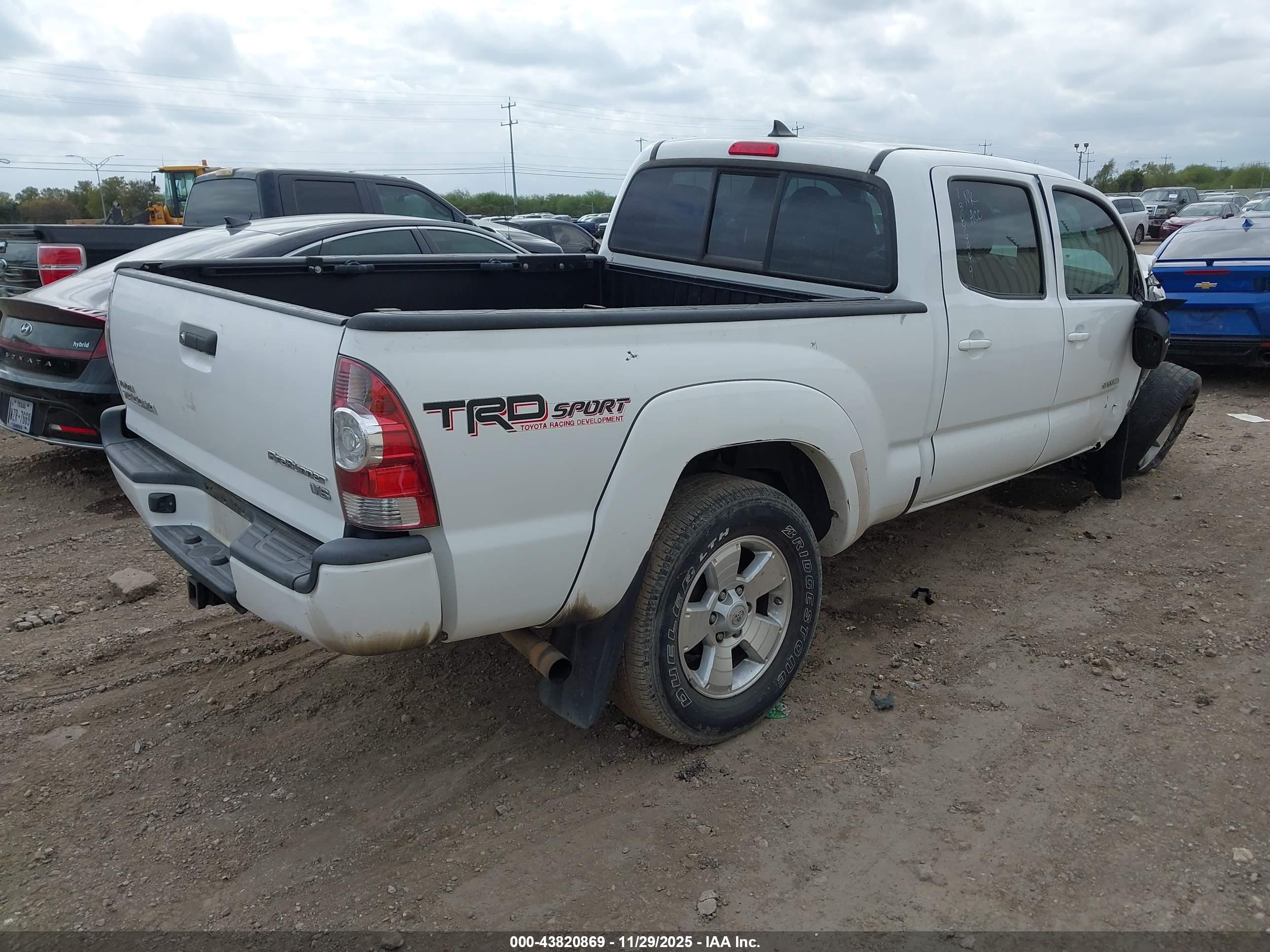 TOYOTA TACOMA image 4